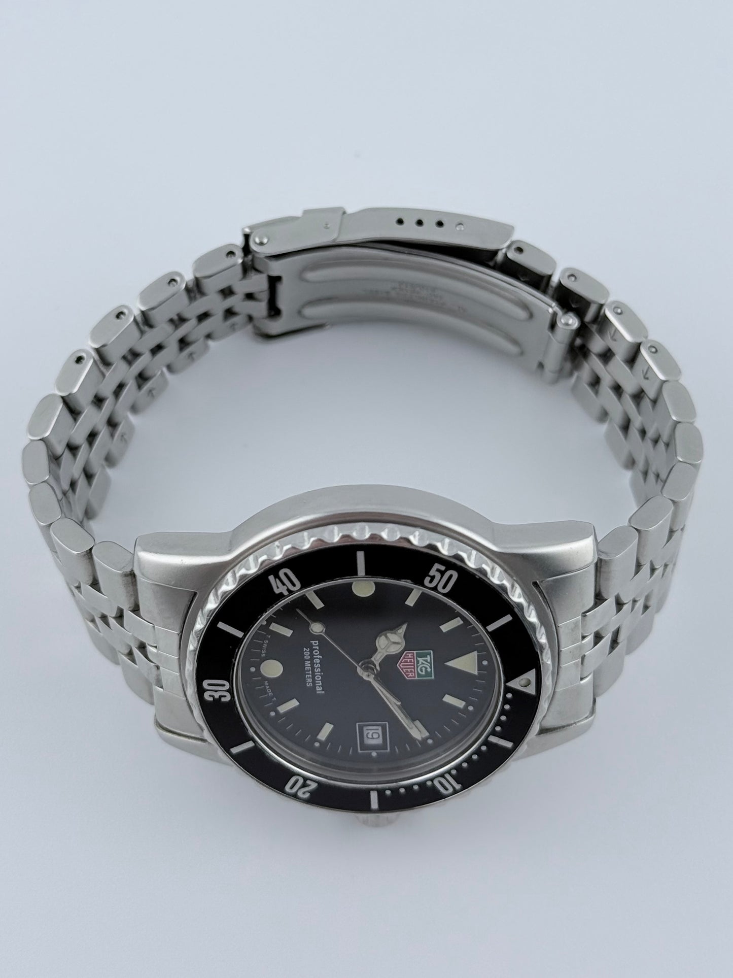 Tag Heuer Professional 200 Quartz Date - WD1210-G-20