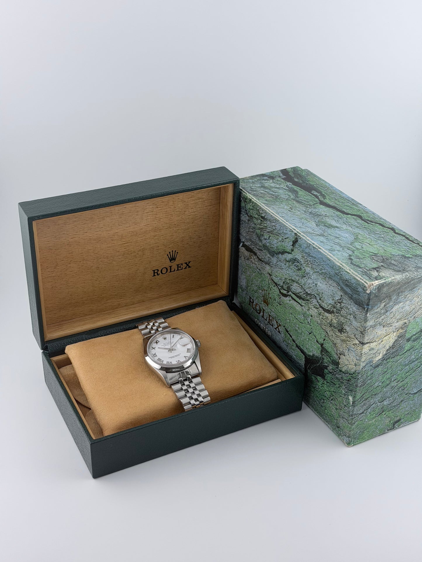 Rolex Datejust Oyster Perpetual 16200 - White Applied Roman Dial