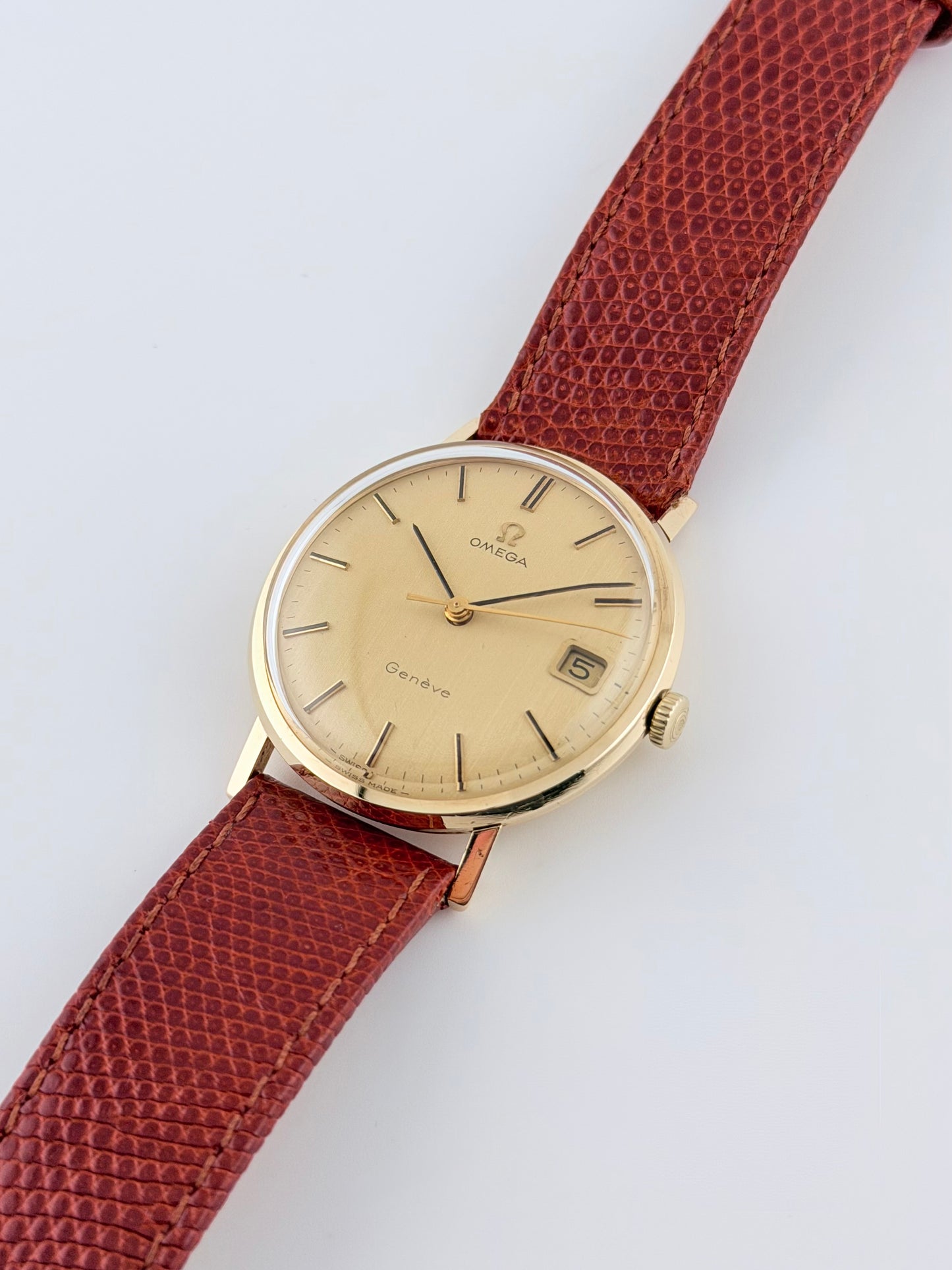 Omega Geneve Manual Wind  9ct Gold - 132.5016