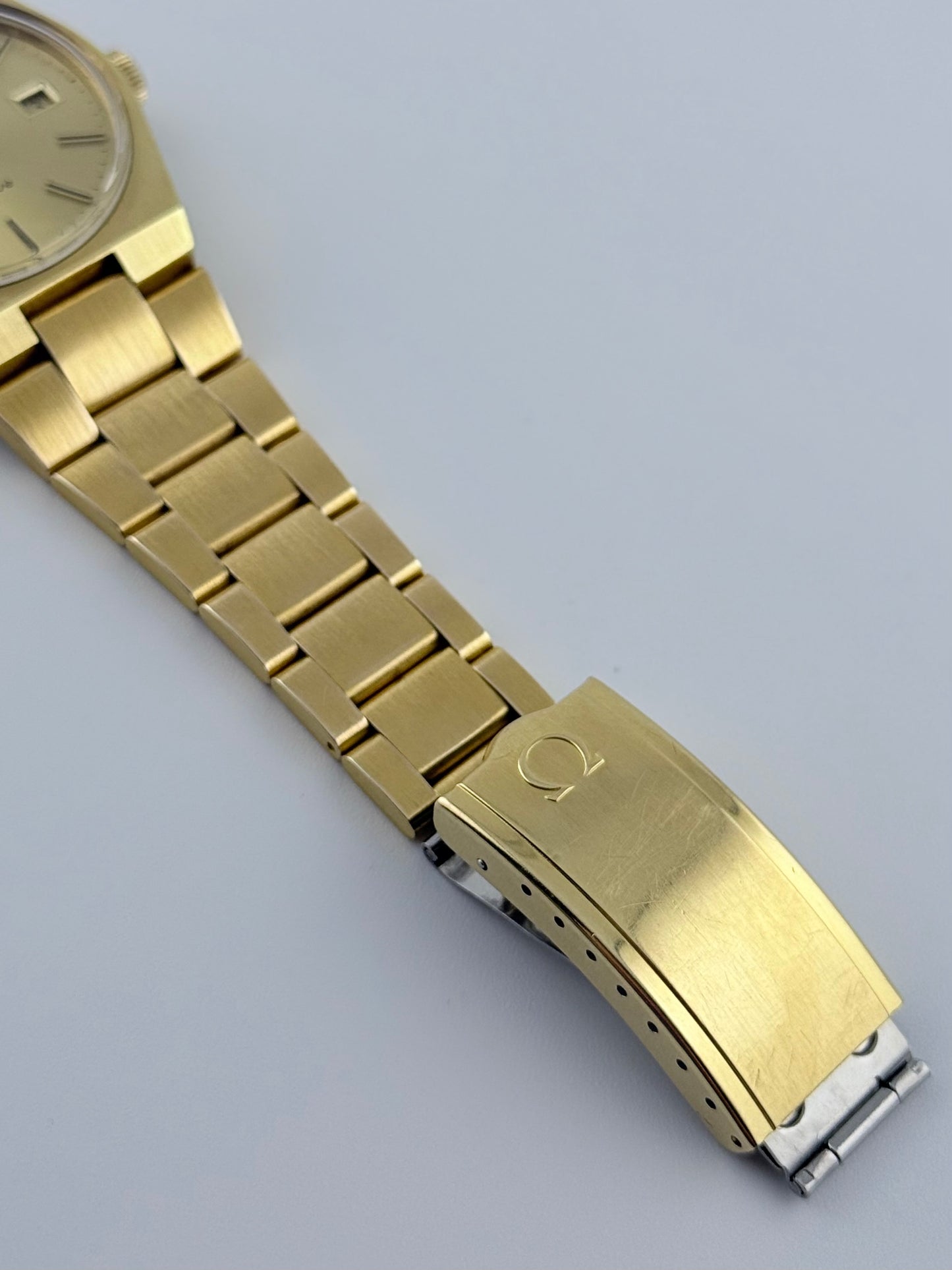 Omega Geneve Automatic Date 166.0099 - Box and Papers