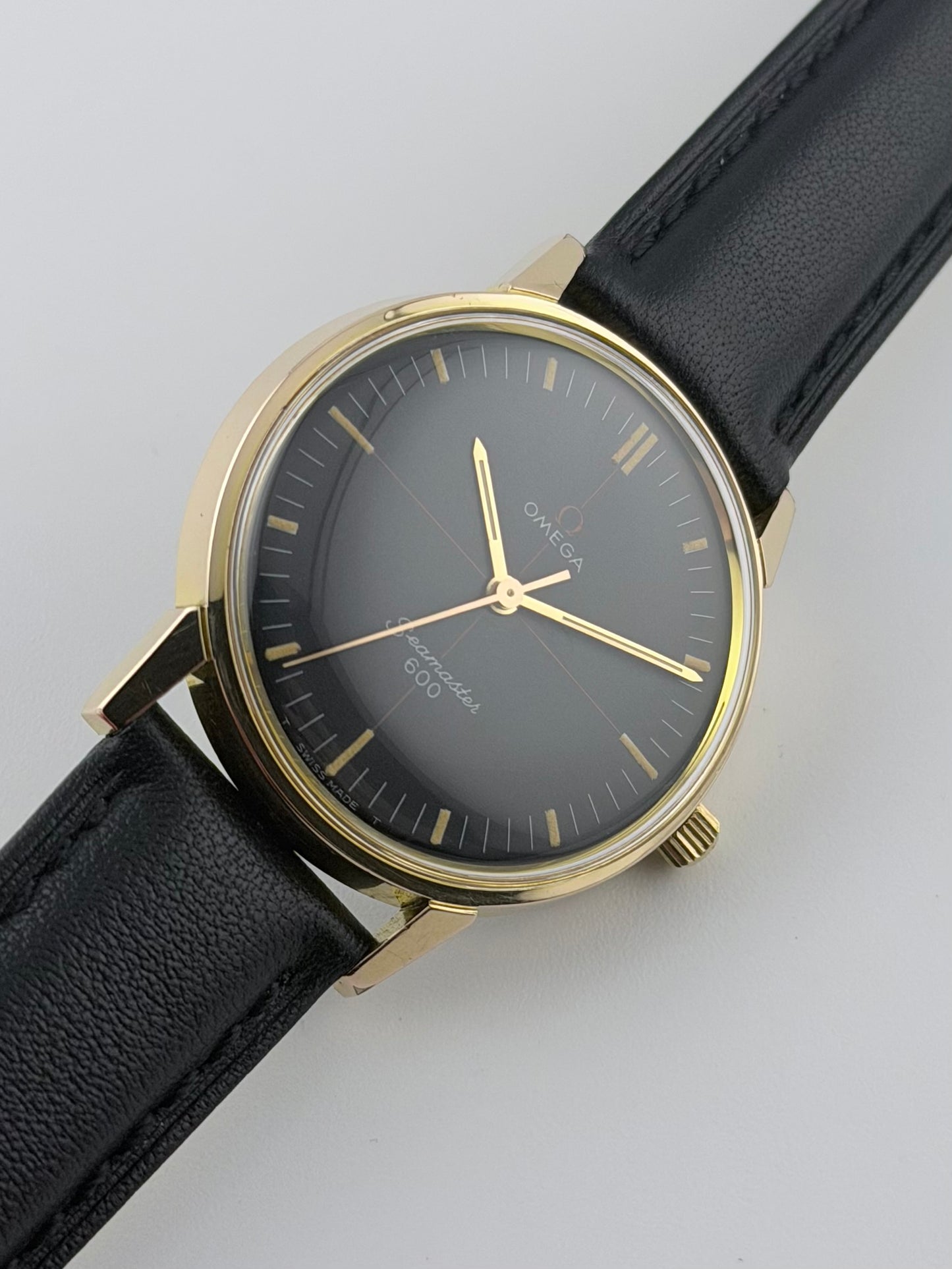 Omega Seamaster 600 Manual Wind - 135.011 - Technical Dial - Ultra Rare!