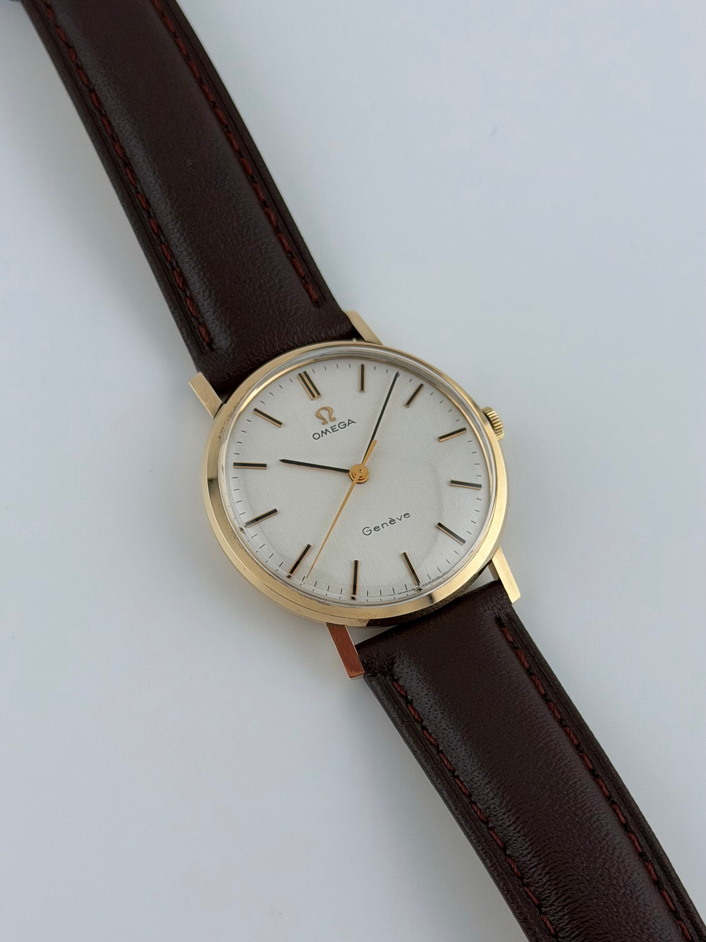 Omega Geneve Manual Wind 9ct Gold - 131.5016 - Original Box and Papers