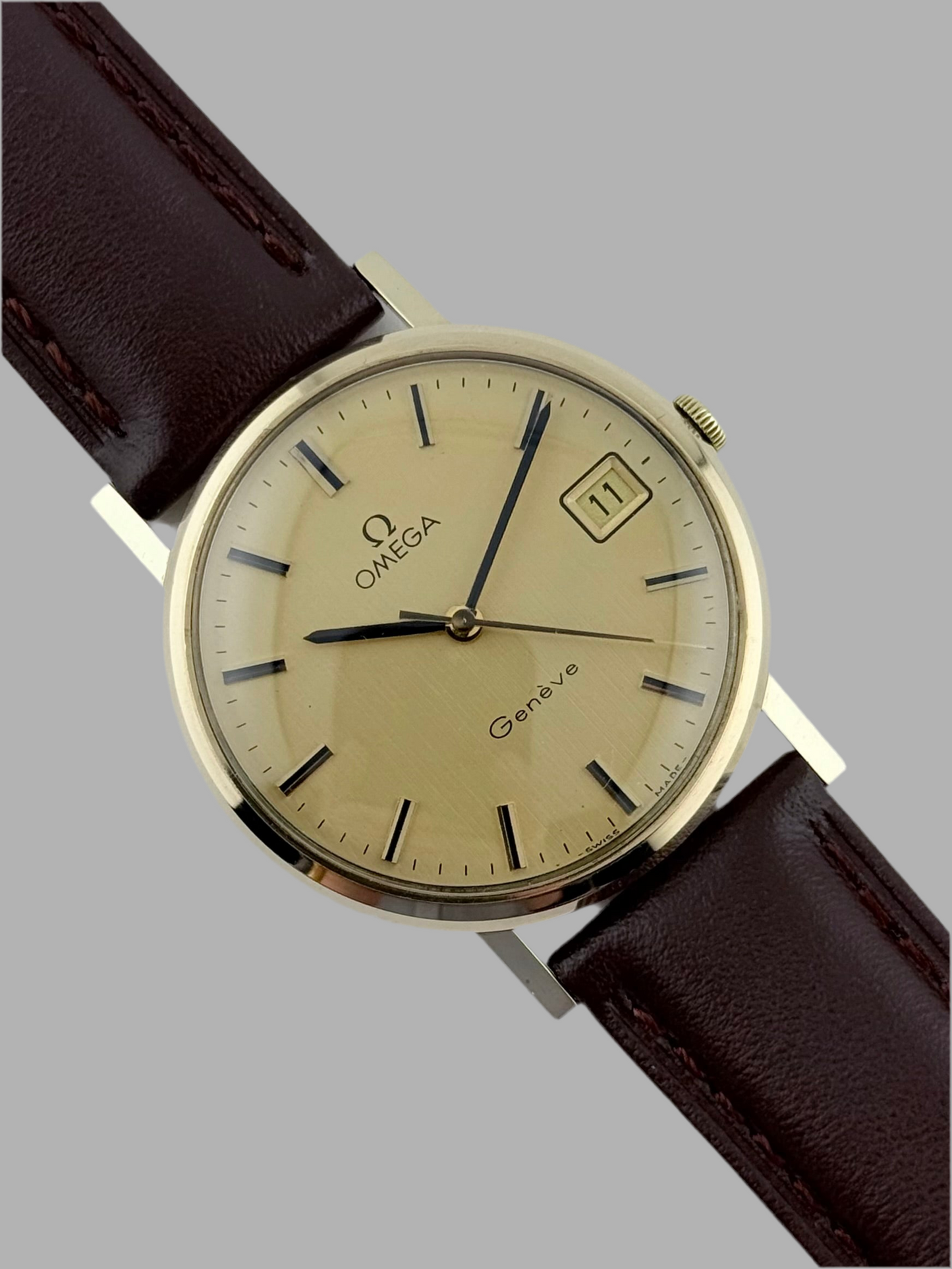 Omega Geneve Manual Wind 9ct Gold - 132.5017 - Original Box and Papers