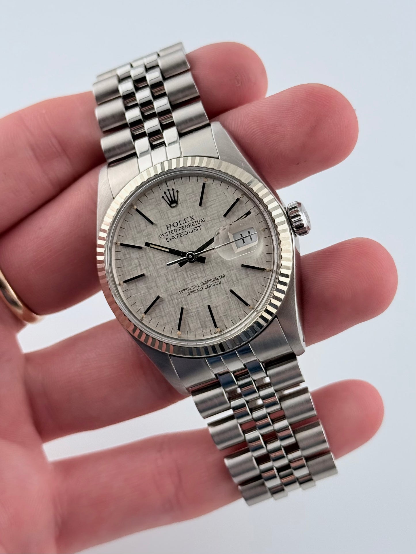 Rolex Datejust Oyster Perpetual - 16014 - White Gold Bezel - Linen Dial