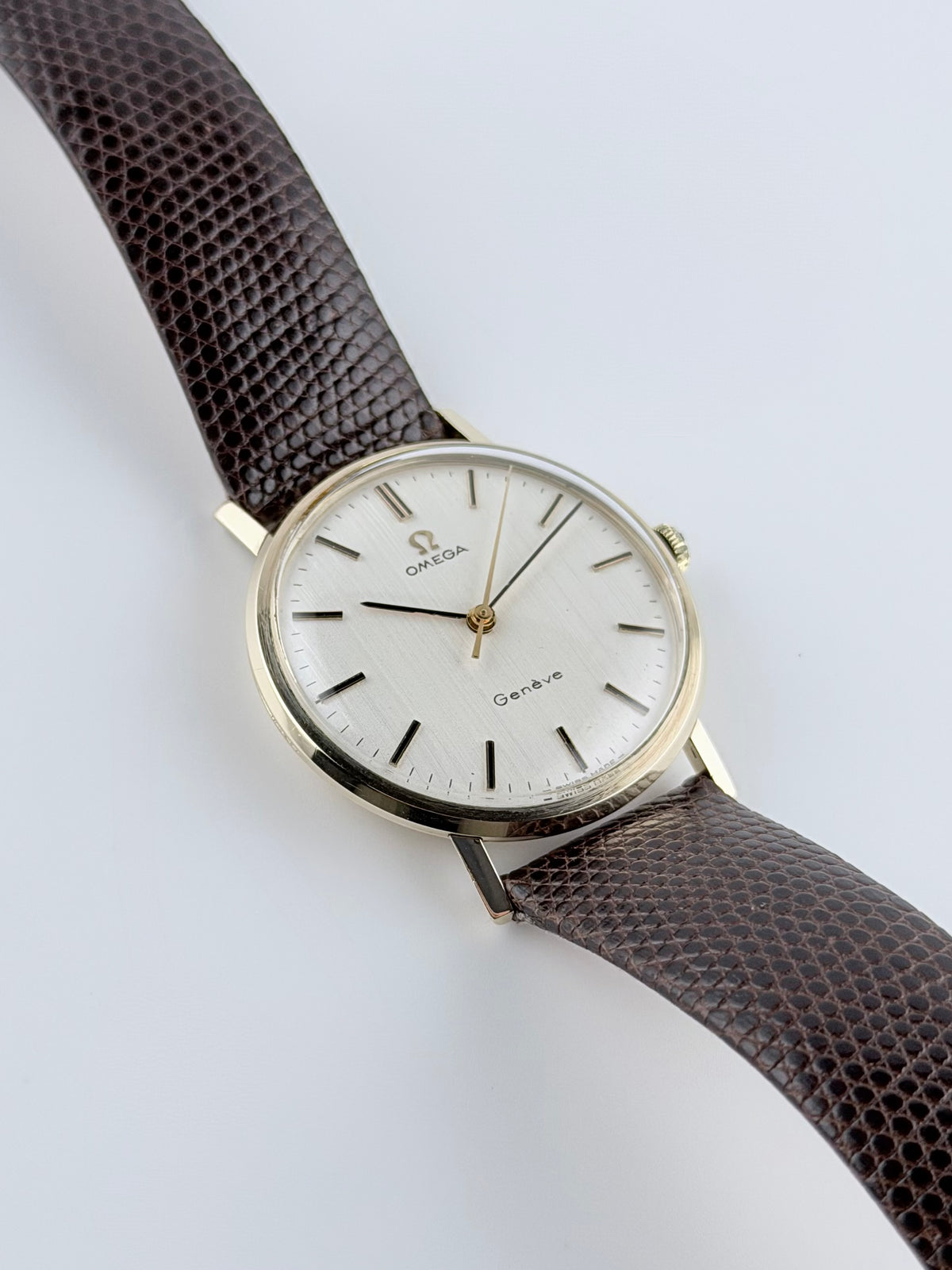 Omega Geneve Manual Wind 9ct Gold - 131.5016 - Original Box and Papers
