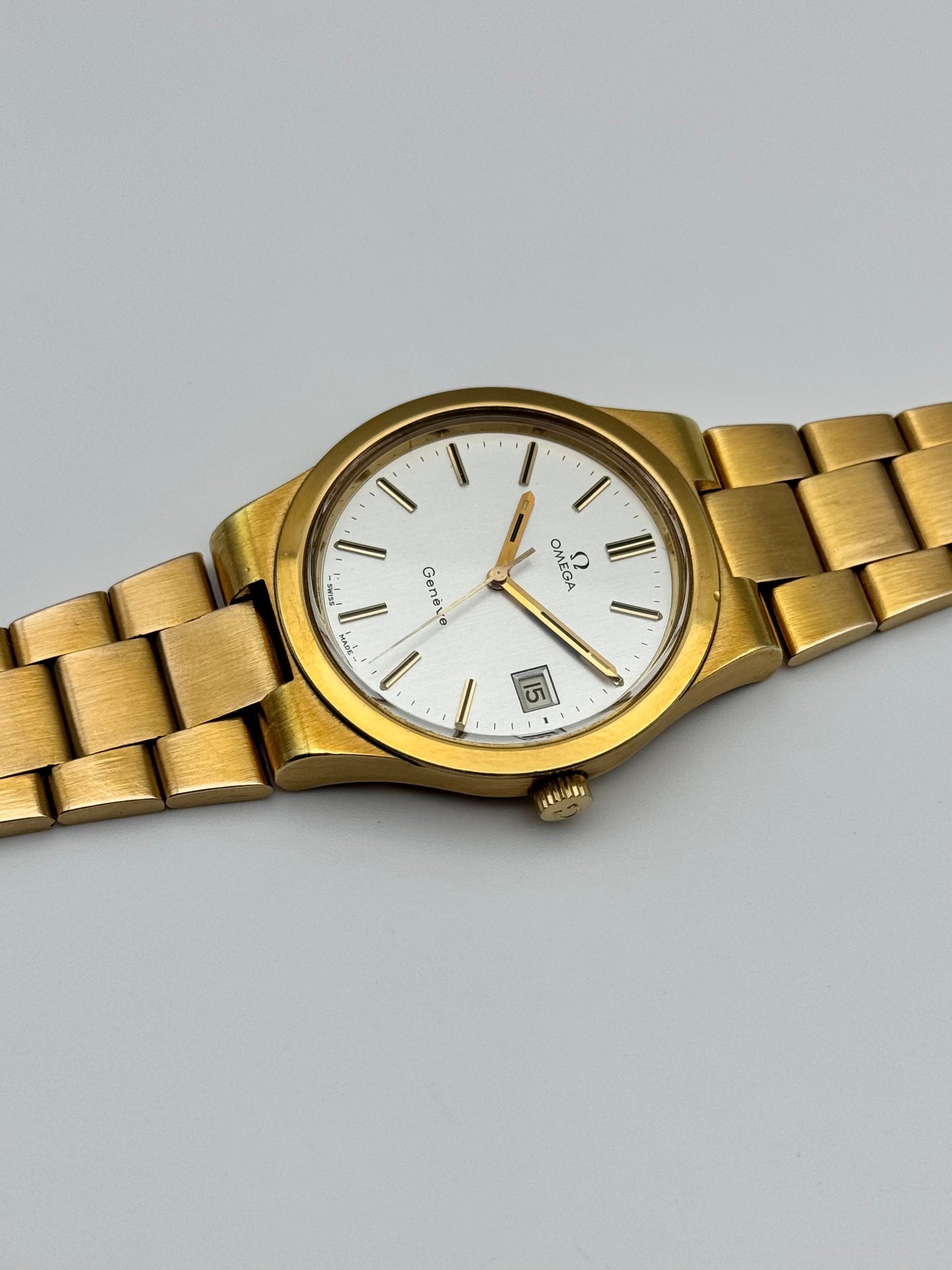 Omega Geneve Manual Wind Date 136.0103