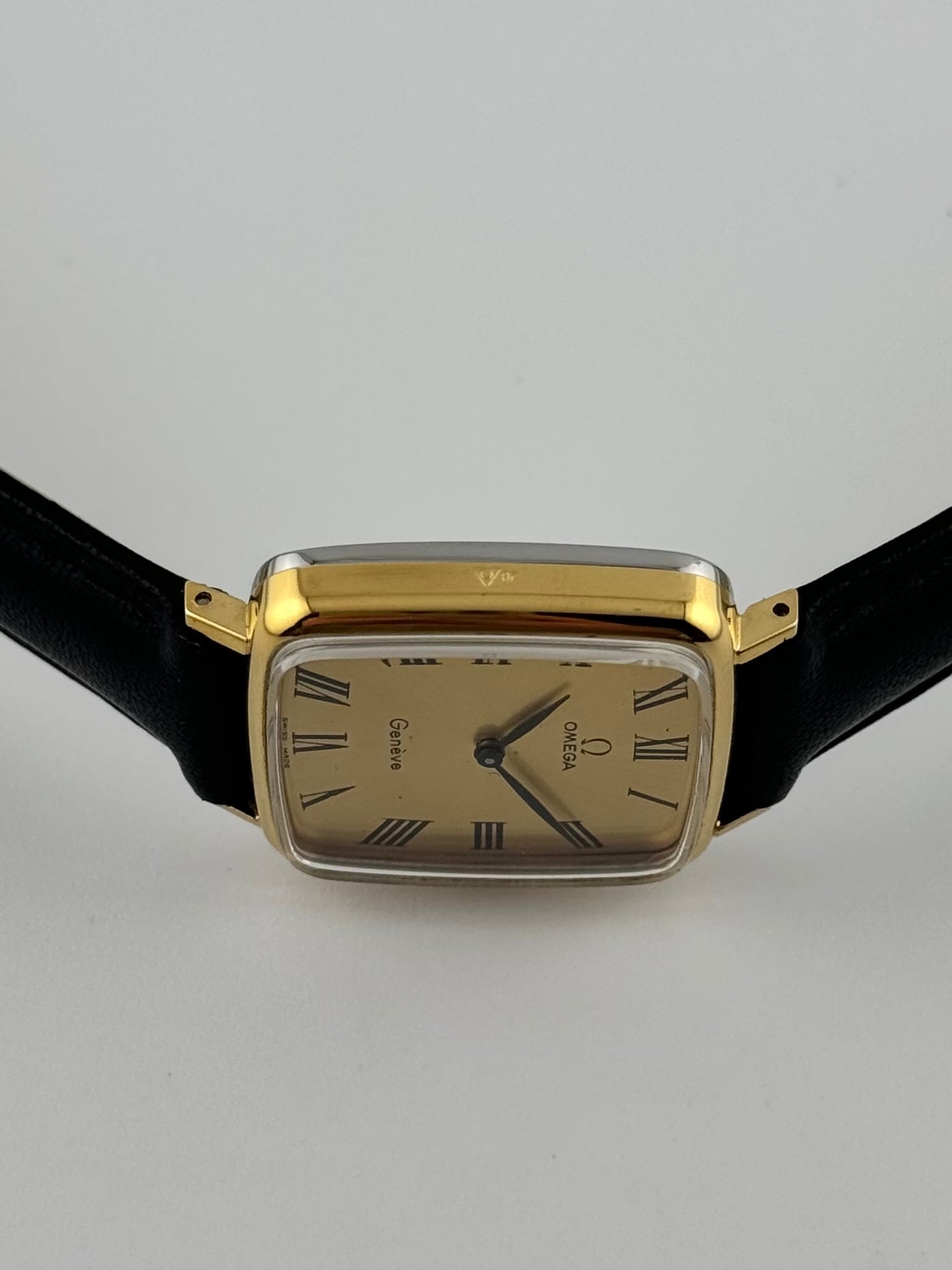 Omega Geneve Tank Manual Wind 511.415 - Box and Papers – The Wrist