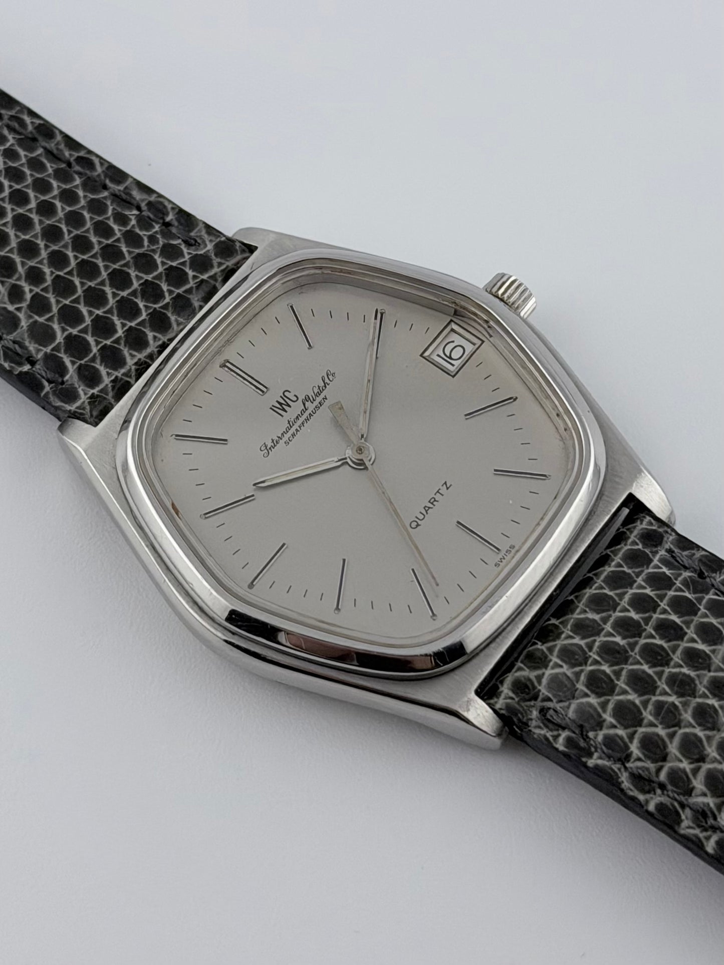 IWC Quartz Date Hexagon Cal: 2405 - Rare