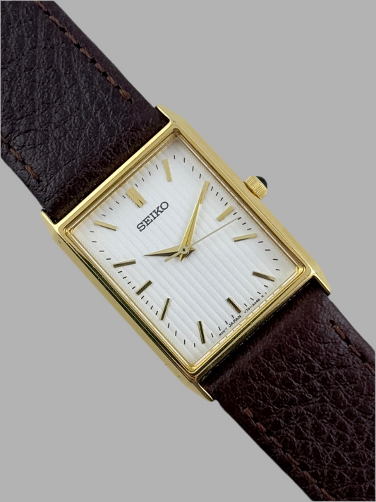 Seiko Tank Quartz - V701-5E10