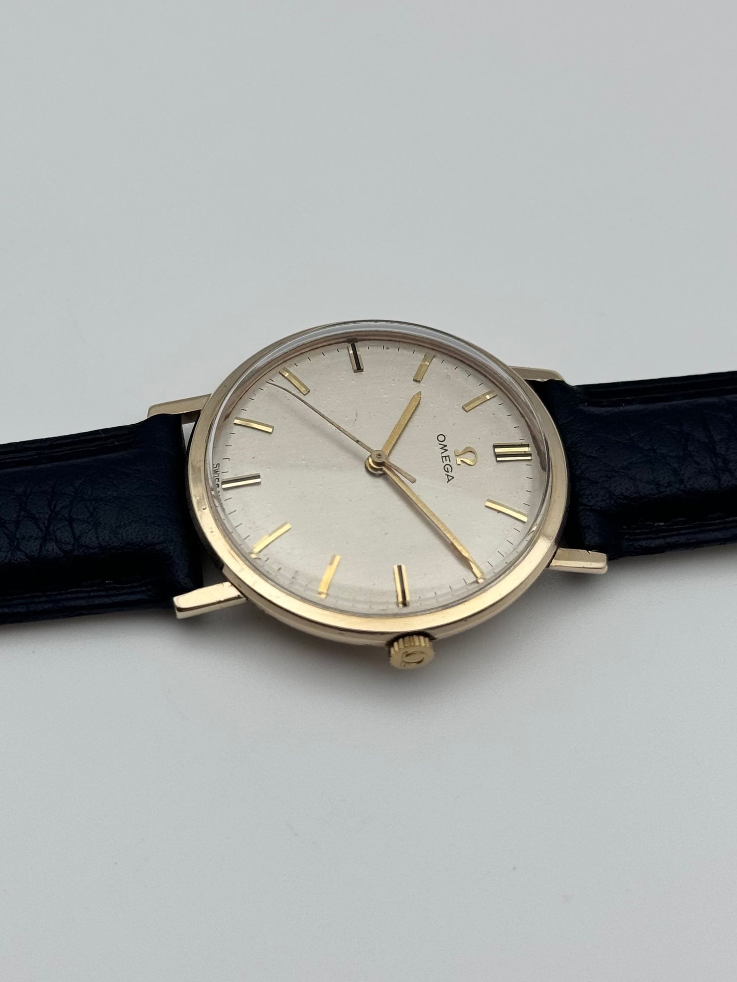 Omega Geneve Manual Wind  9ct Gold - 131.5016