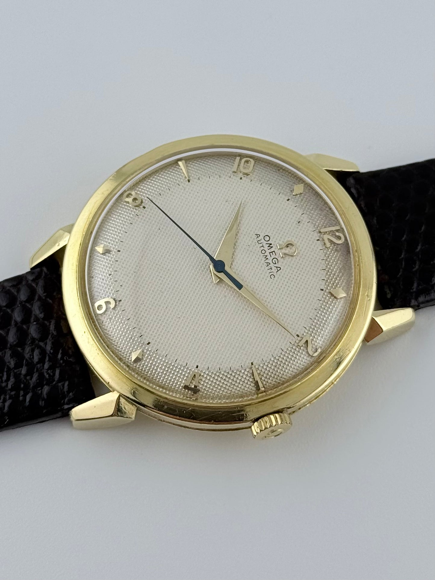Omega Automatic Bumper - 2710 S.C - 18ct Gold