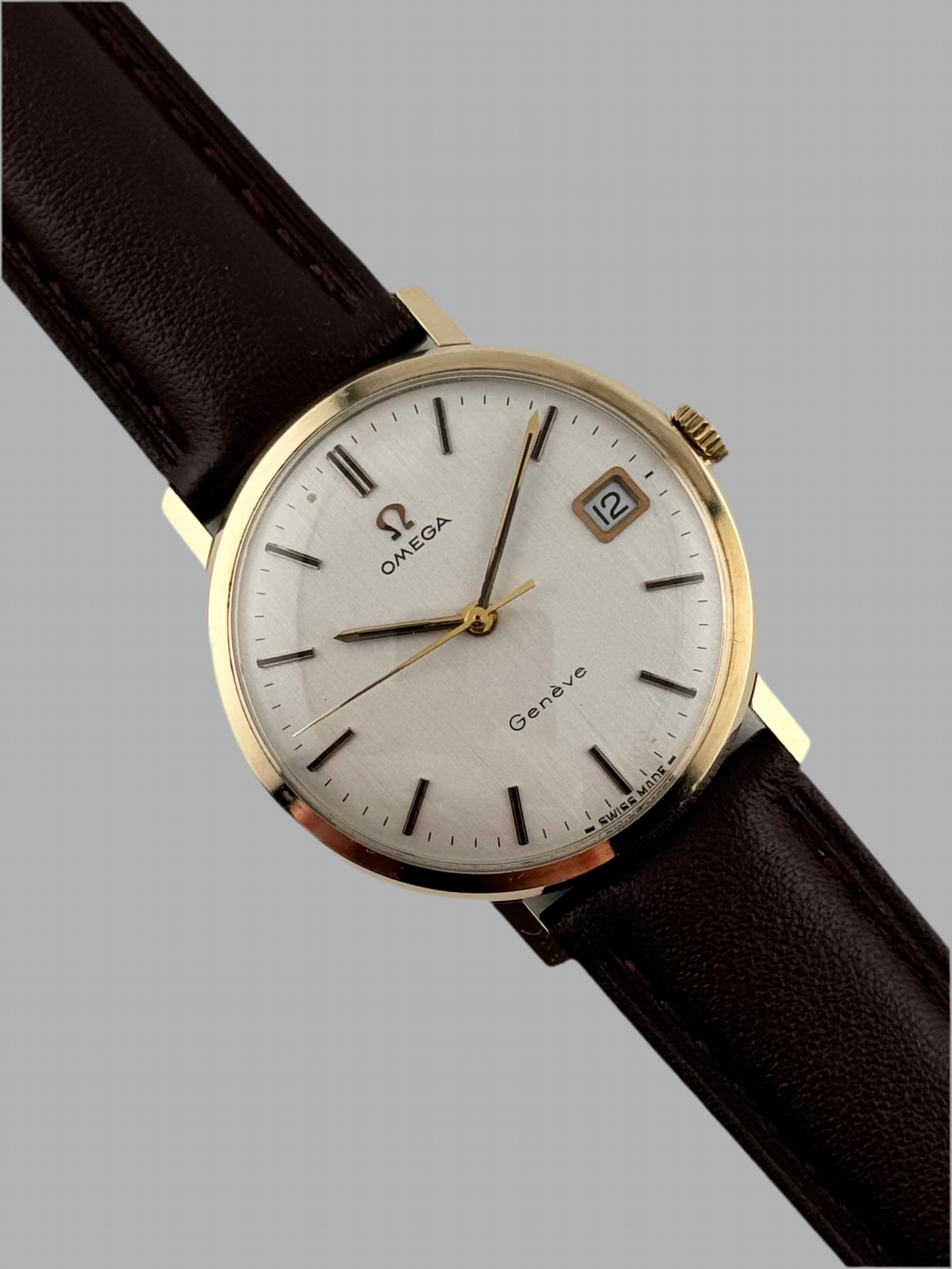 Omega Geneve Manual Wind 9ct Gold - 131.25016