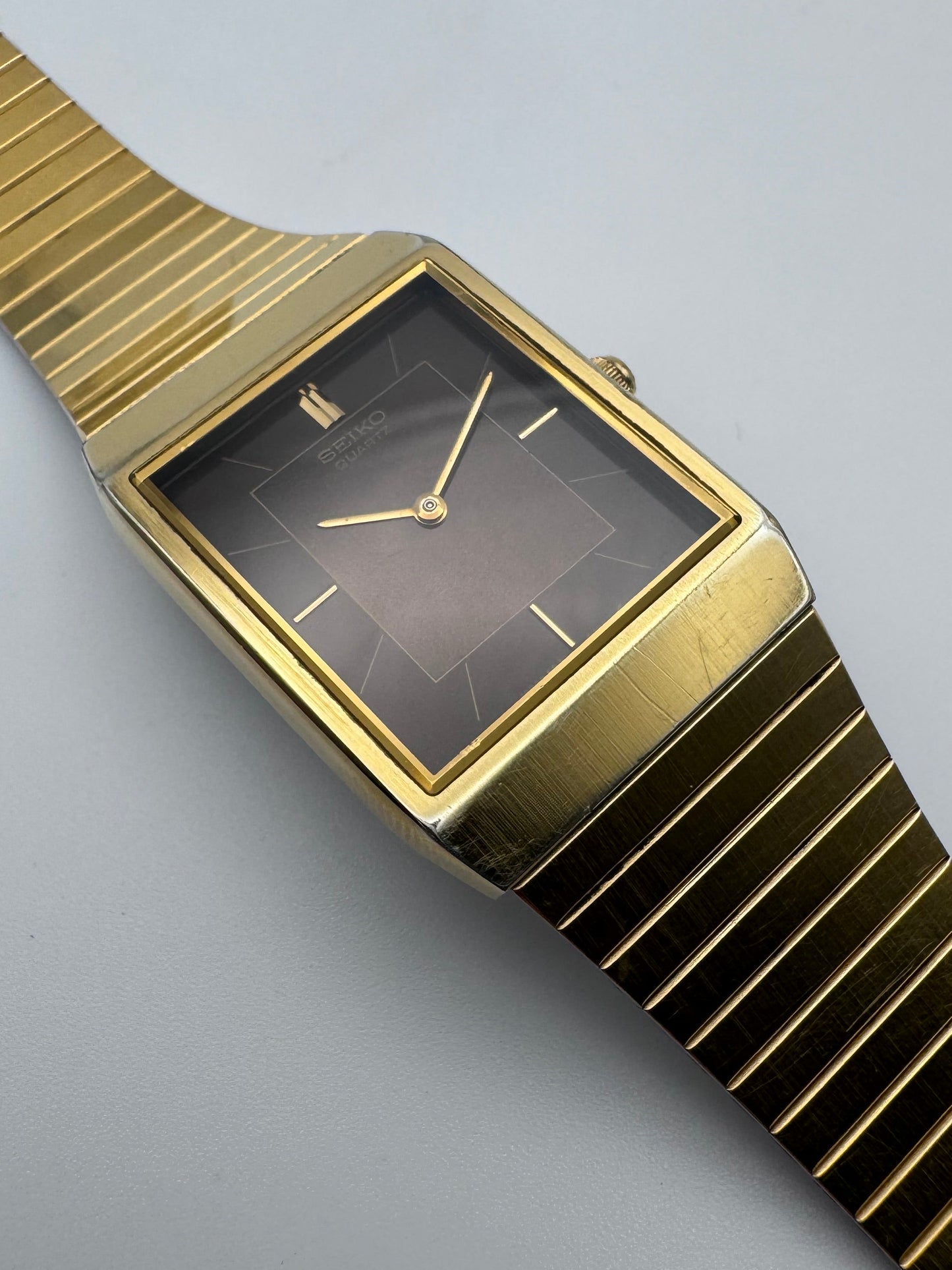 Seiko Tank Quartz 6530-5420