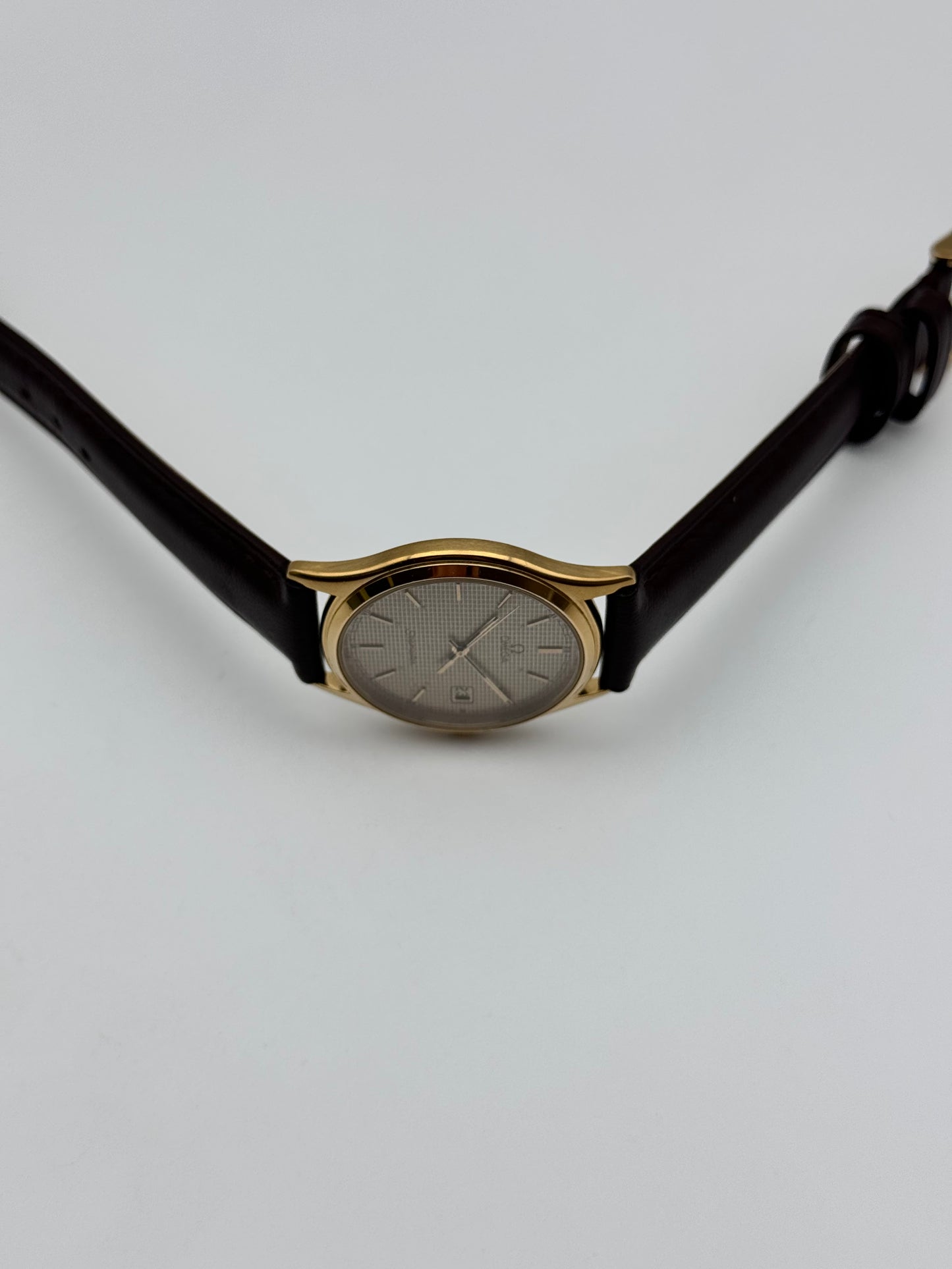 Omega Seamaster Quartz Date 196.0251 - Waffle Dial
