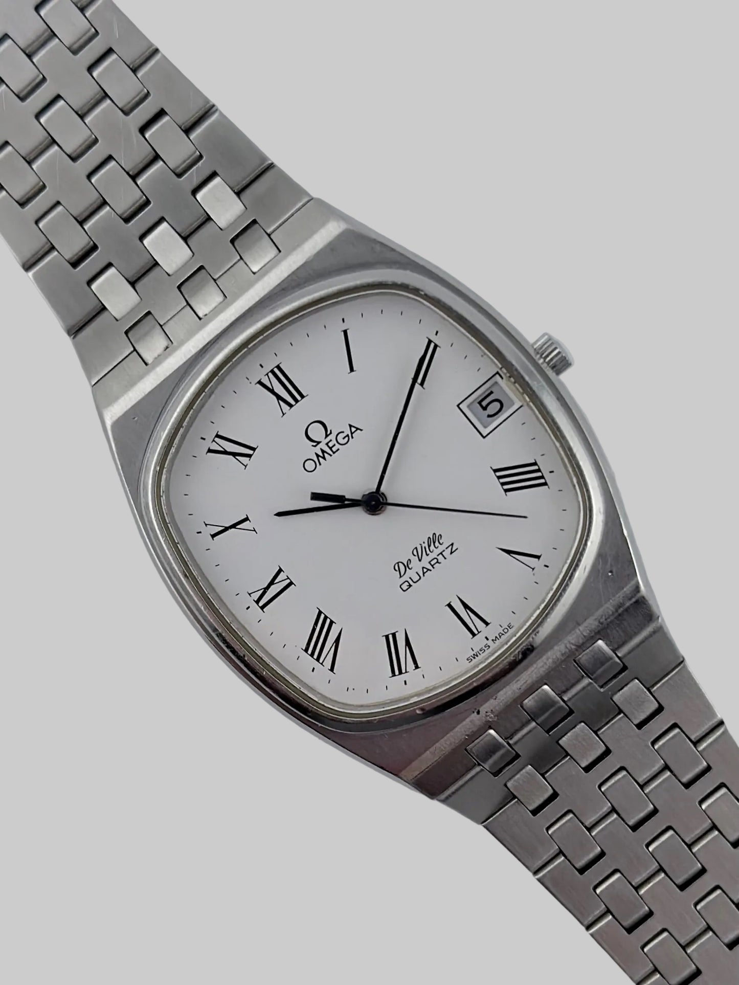 Omega DeVille Quartz Date 192.0051 - White Roman Numeral Dial