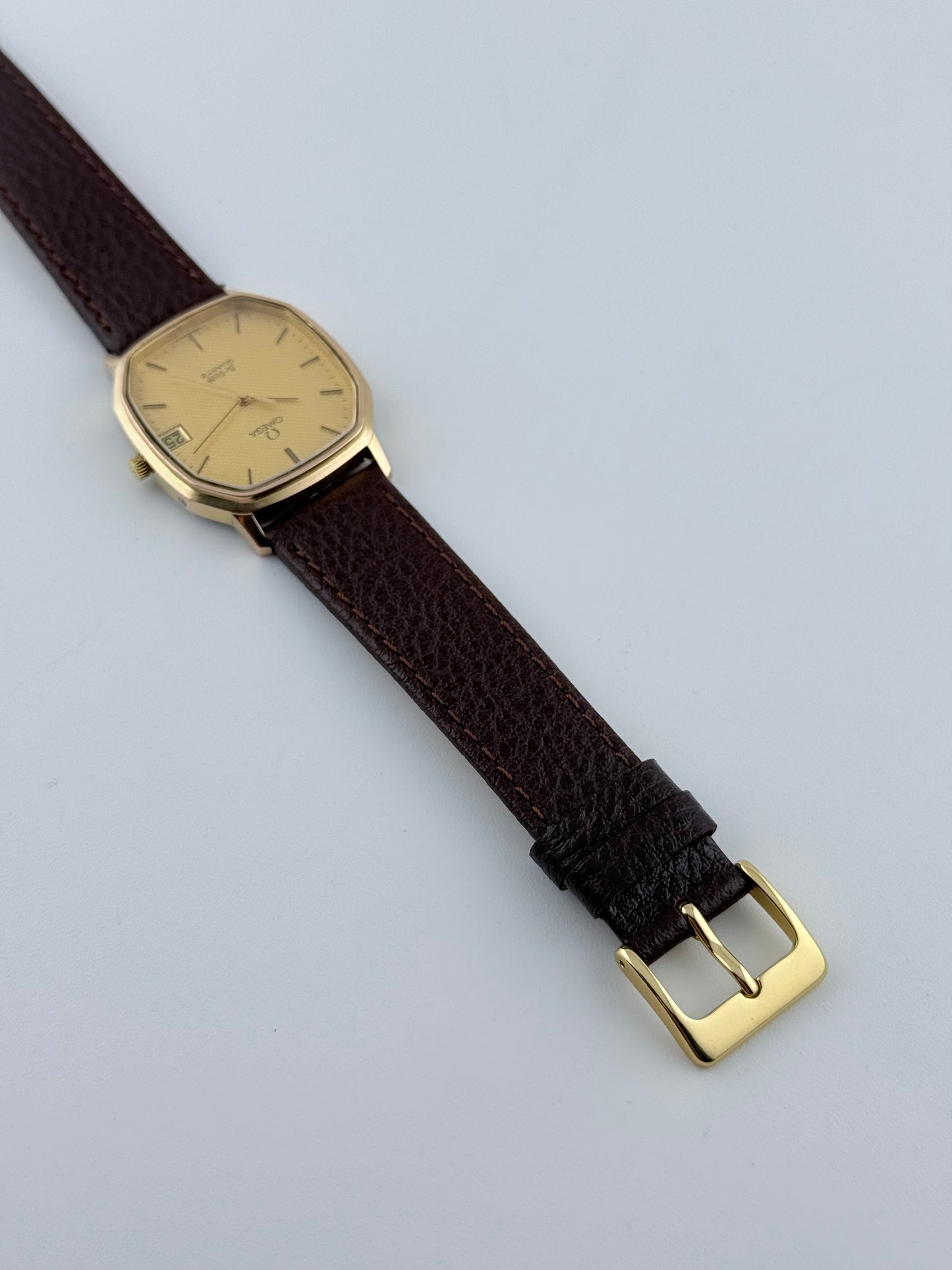 Omega De Ville Tank Quartz Date - 192.0048 - Textured Dial