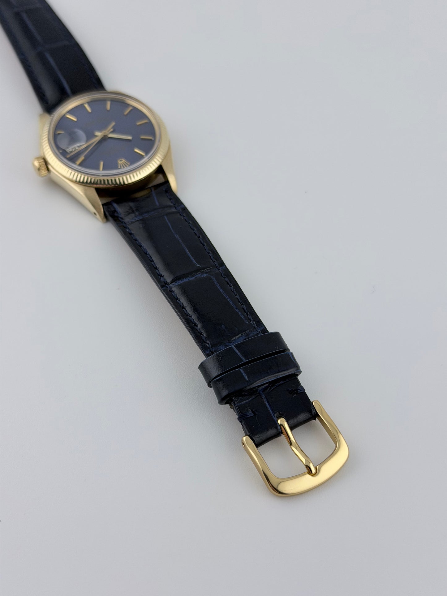 Rolex Oyster Perpetual Date Automatic - 1503 - Solid 14kt Gold - Rare Blue Dial