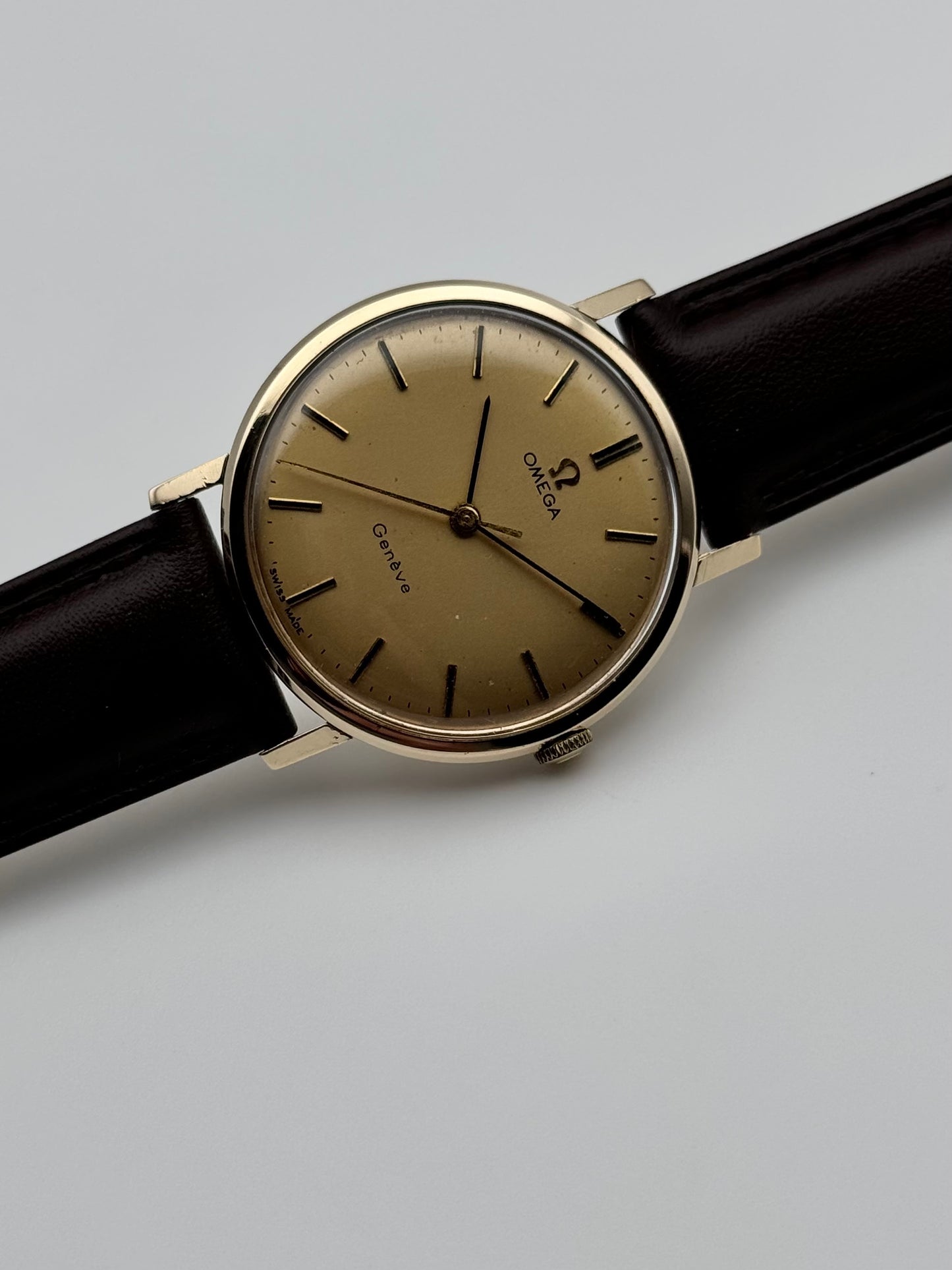 Omega Geneve Manual Wind 9ct Gold 131.25016