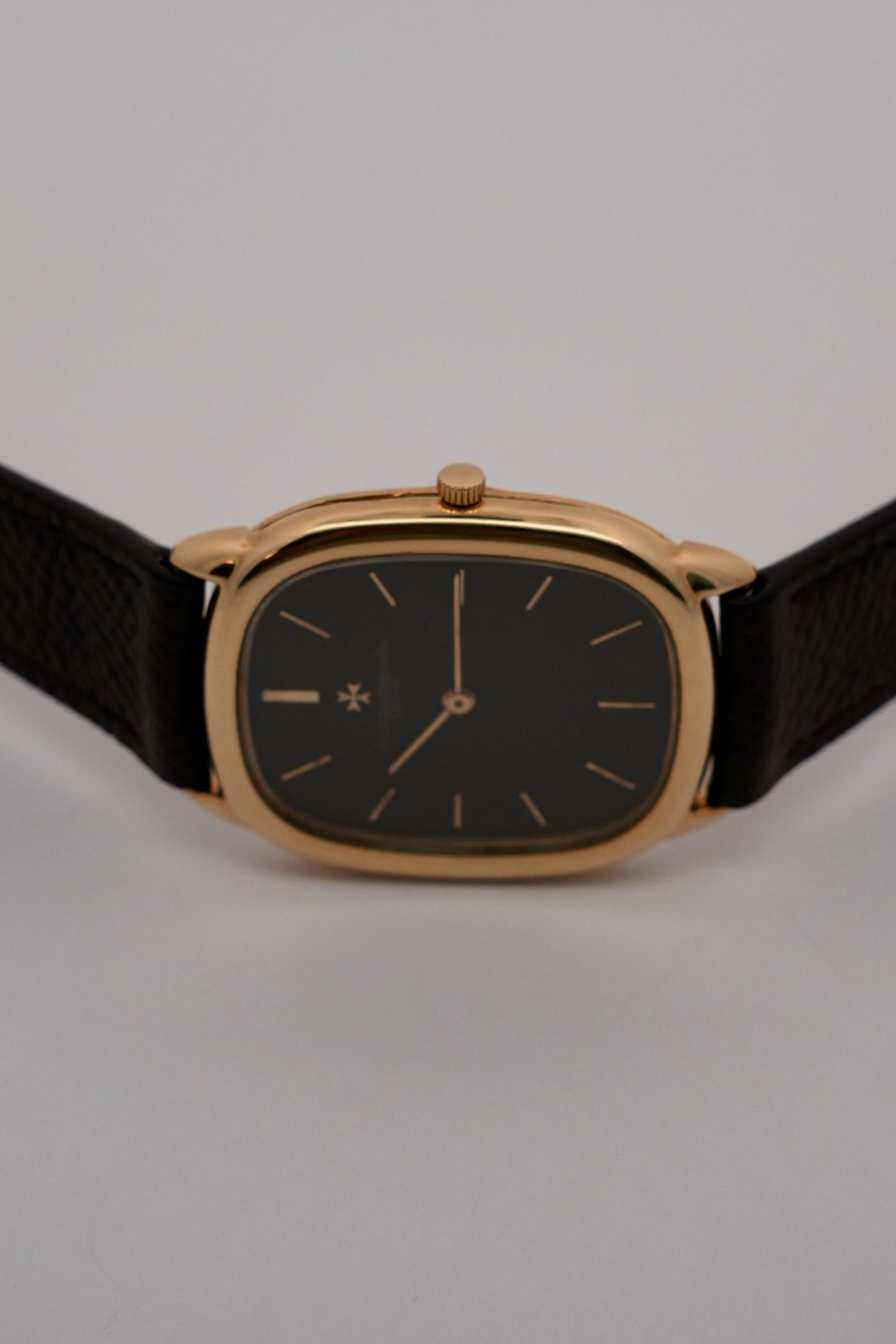 Vacheron Constantin Ellipse Manual Wind - Solid 18ct Gold - Rare Chocolate Dial
