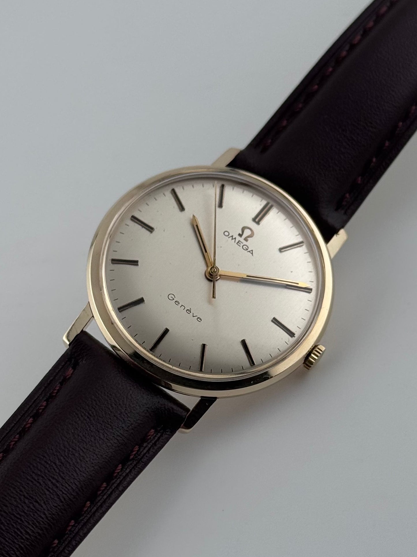 Omega Geneve Manual Wind 9ct Gold - 131.5016 - Original Box and Papers