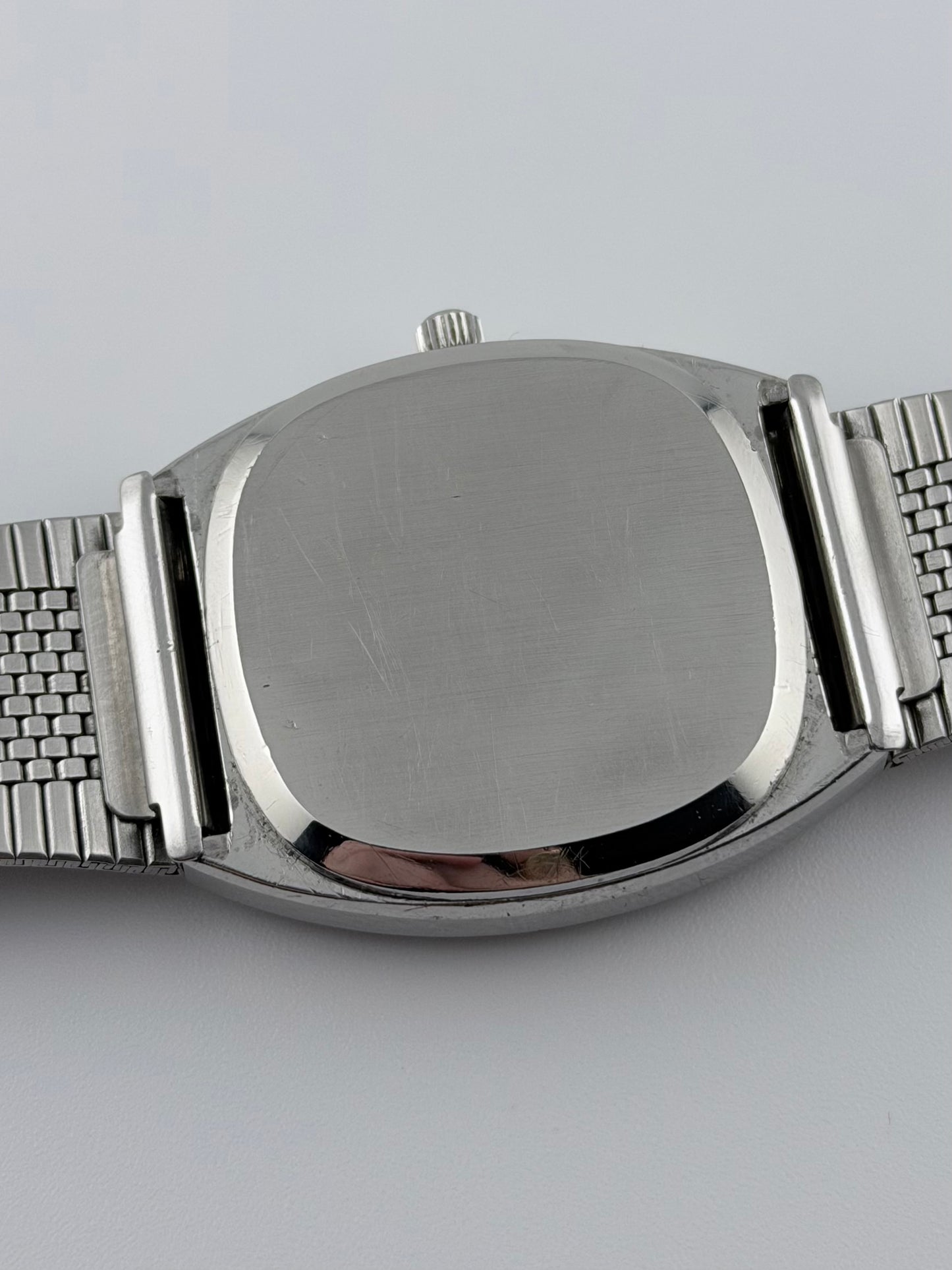Omega DeVille Quartz Date 192.0035
