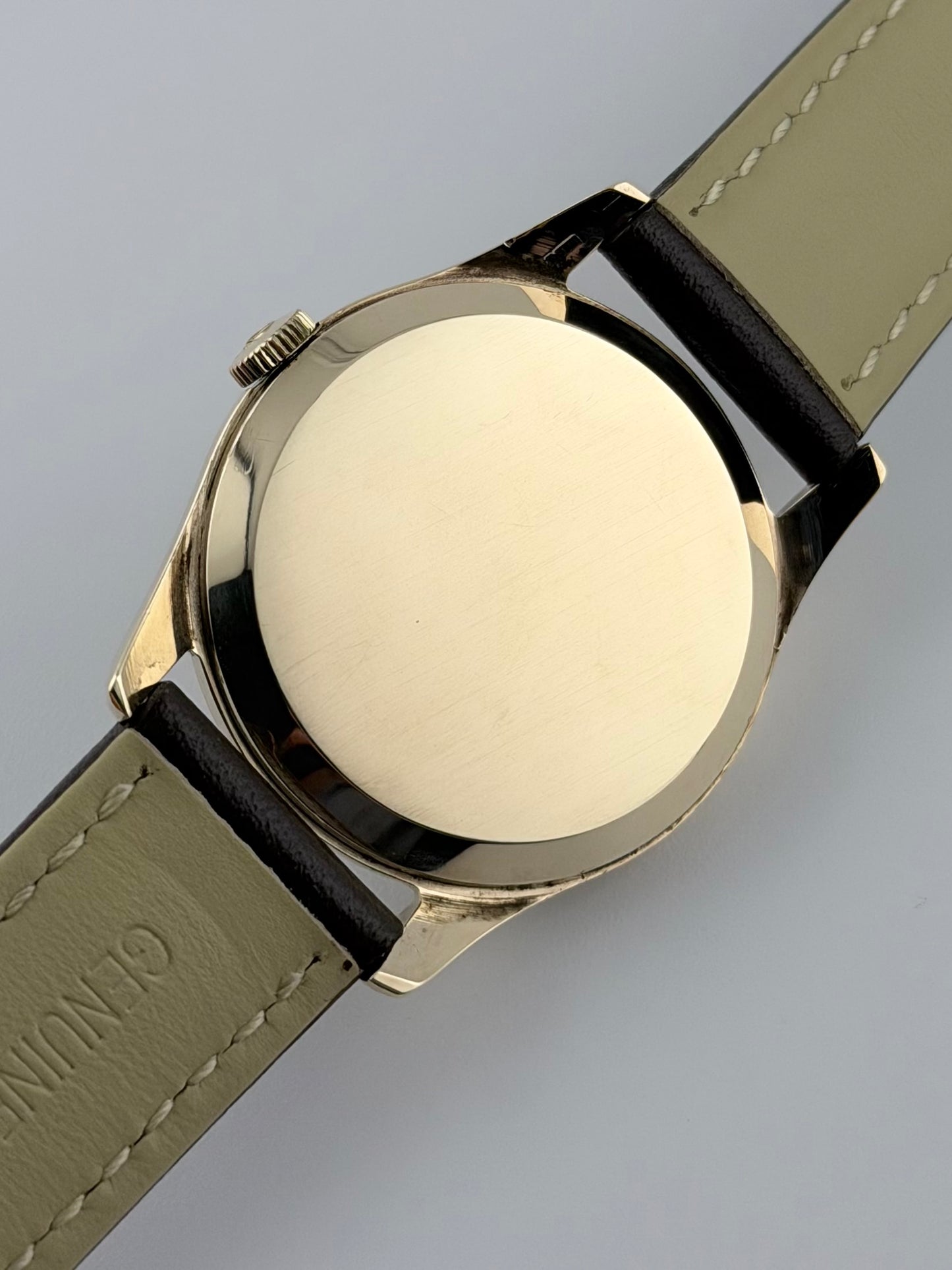 Omega Manual Wind Sub Seconds 9ct Solid Gold - 868945 - Rare Arabic Dial