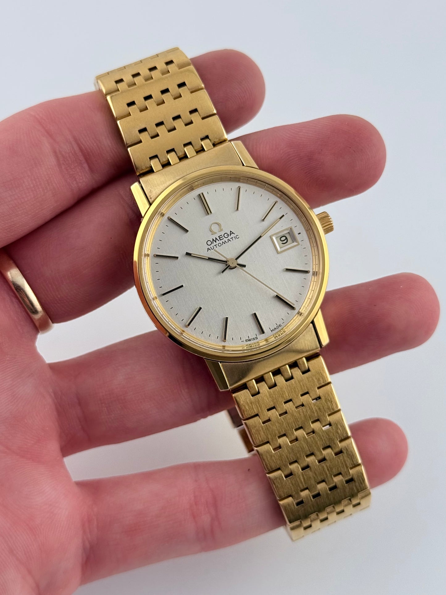 Omega Automatic Date 166.0202