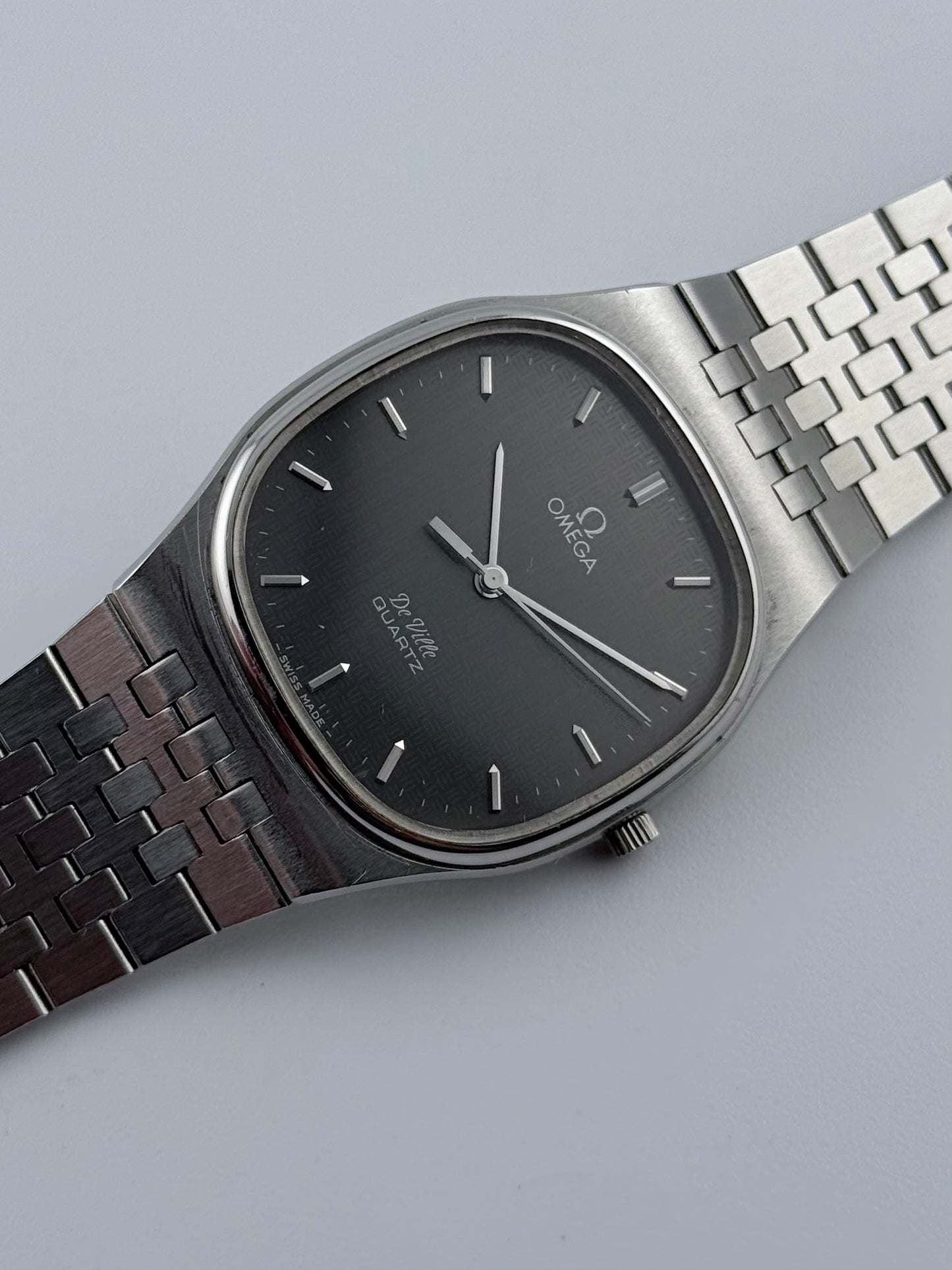 Omega De Ville Quartz - 195.0015 Rare Dial