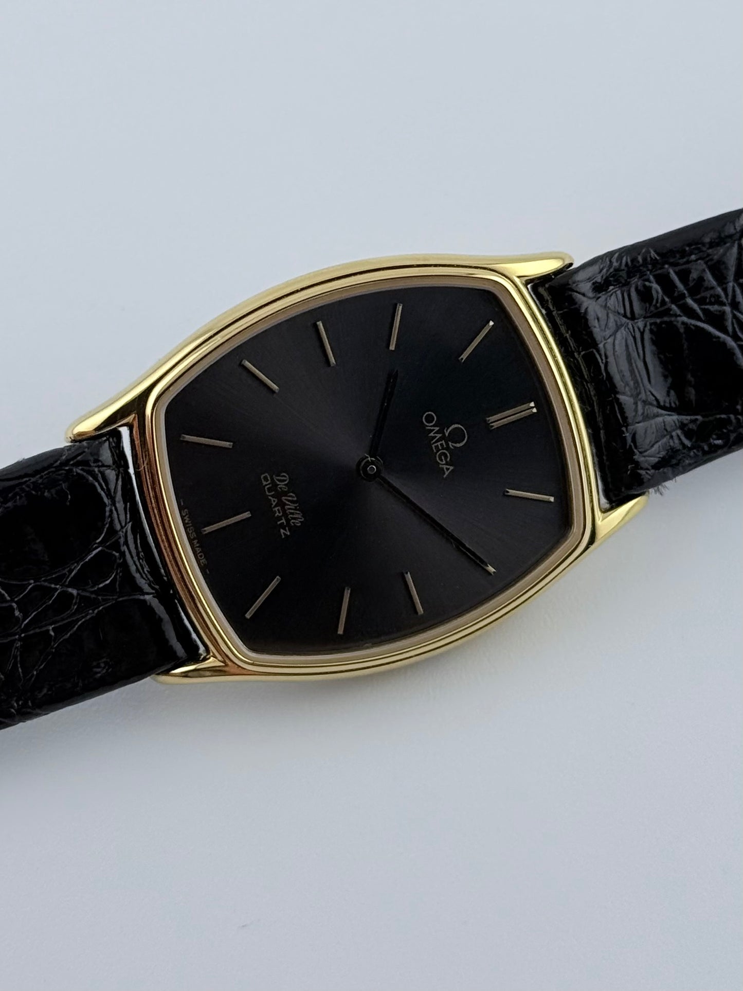 Omega DeVille Tonneau Quartz - 191.0100