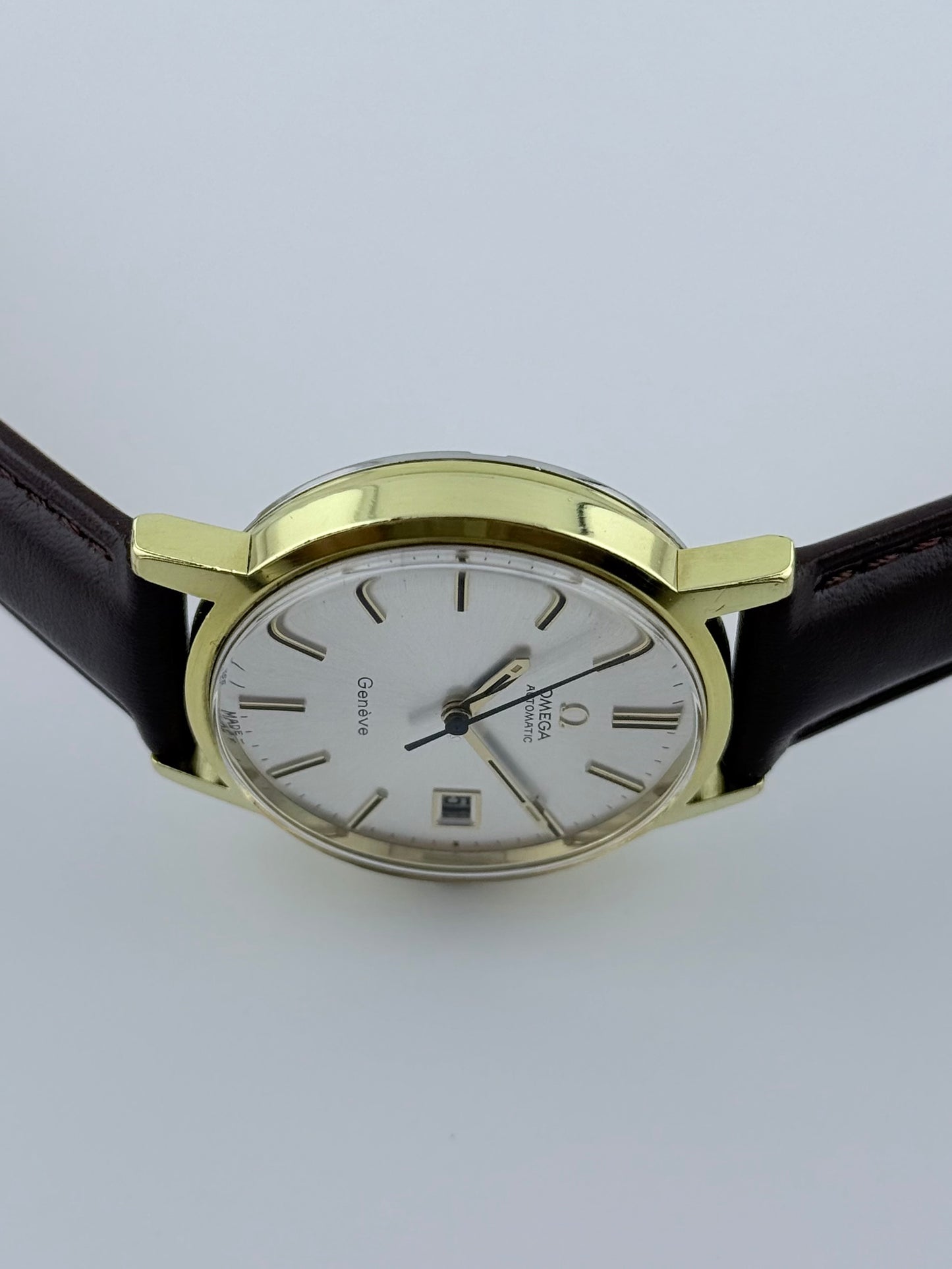 Omega Geneve Automatic Date 166.0098 - Sunburst Dial