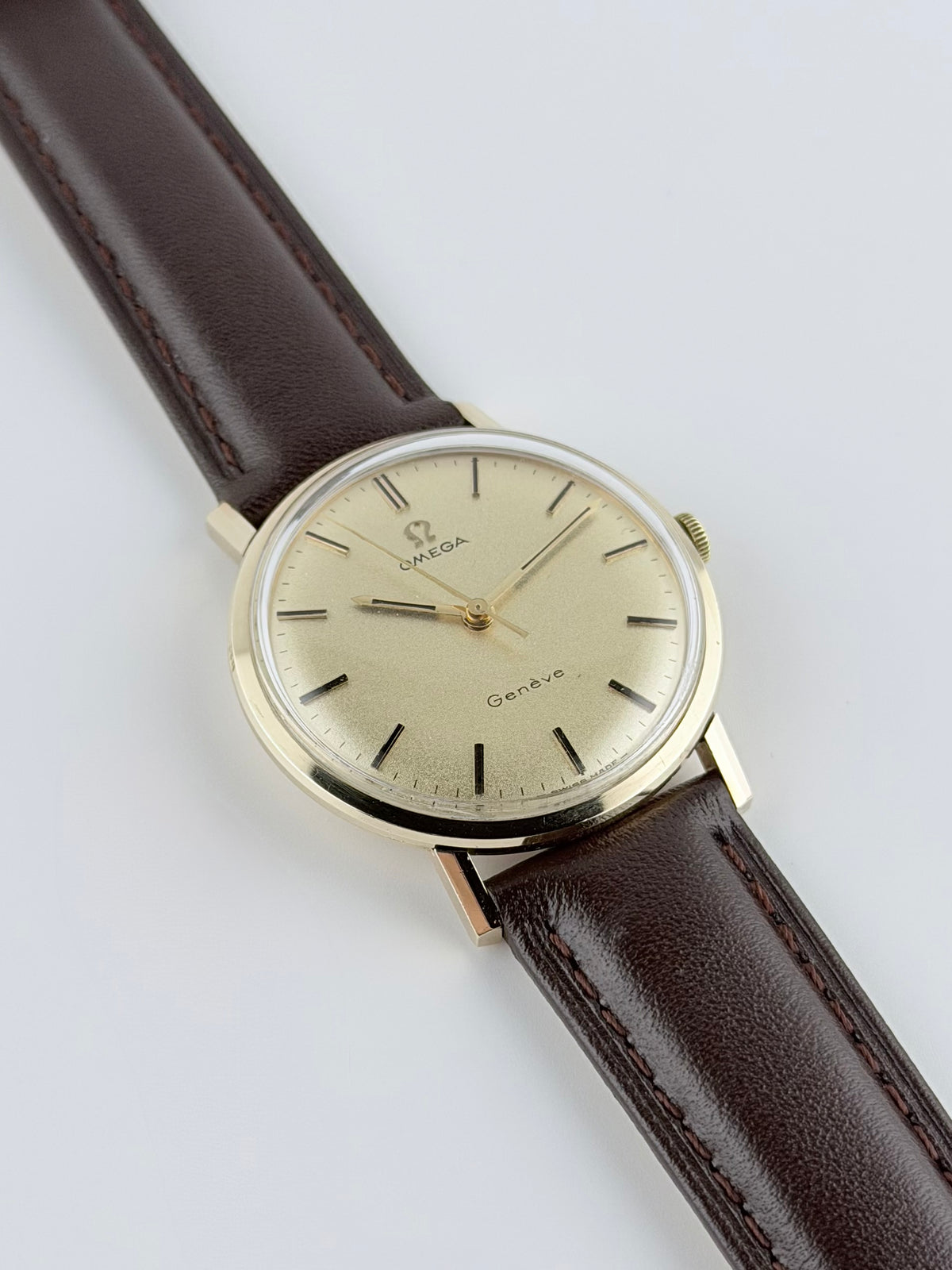 Omega Geneve Manual Wind  9ct Gold - 131.5016
