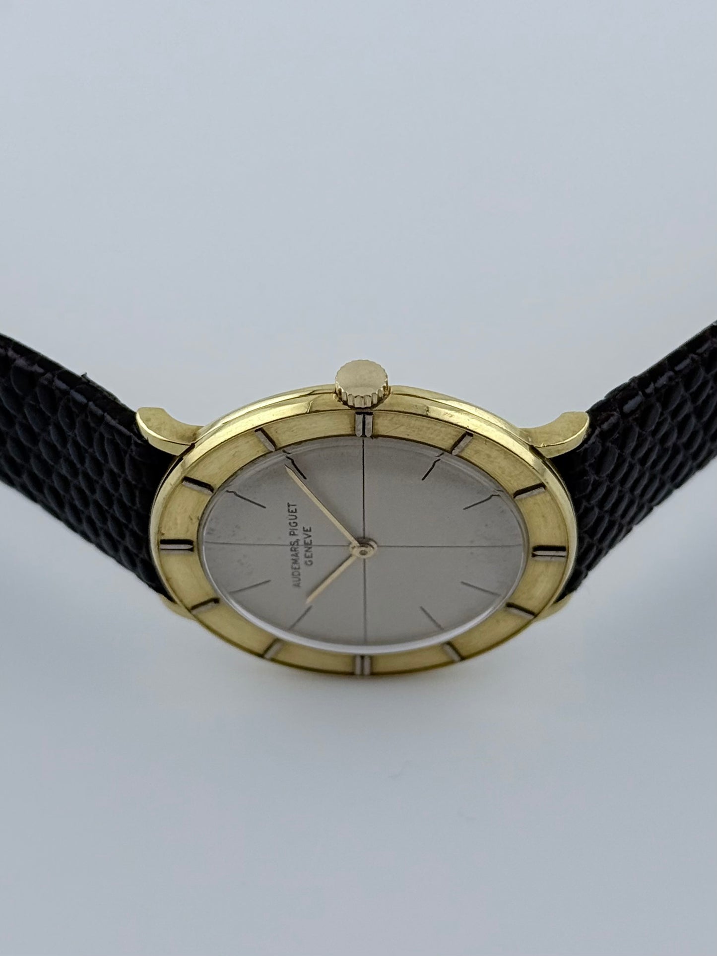 Audemars Piguet Disco Volante 1950s 18ct Gold