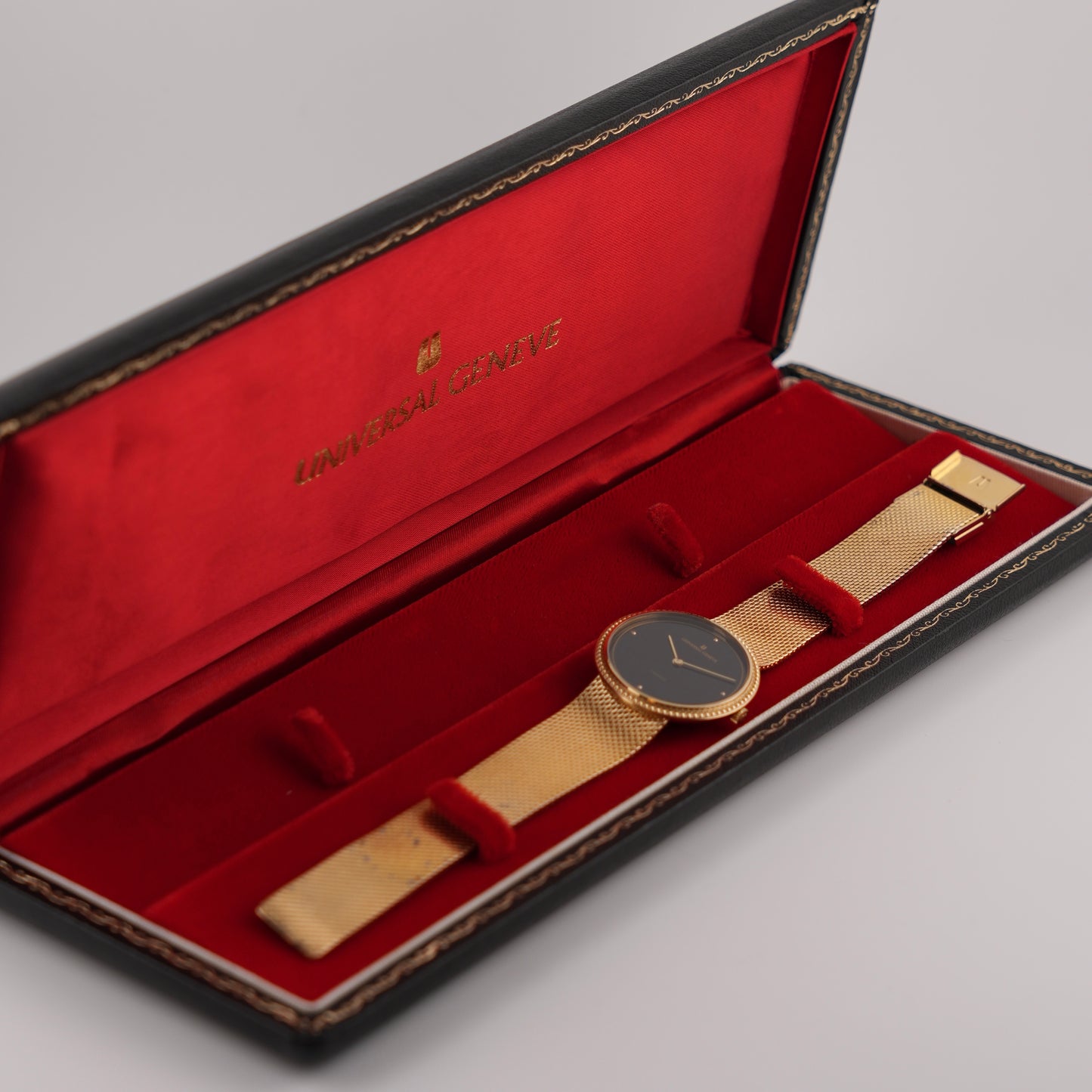Universal Geneve Quartz - 543029 - Blue Dial 14K Gold Plated - original Box