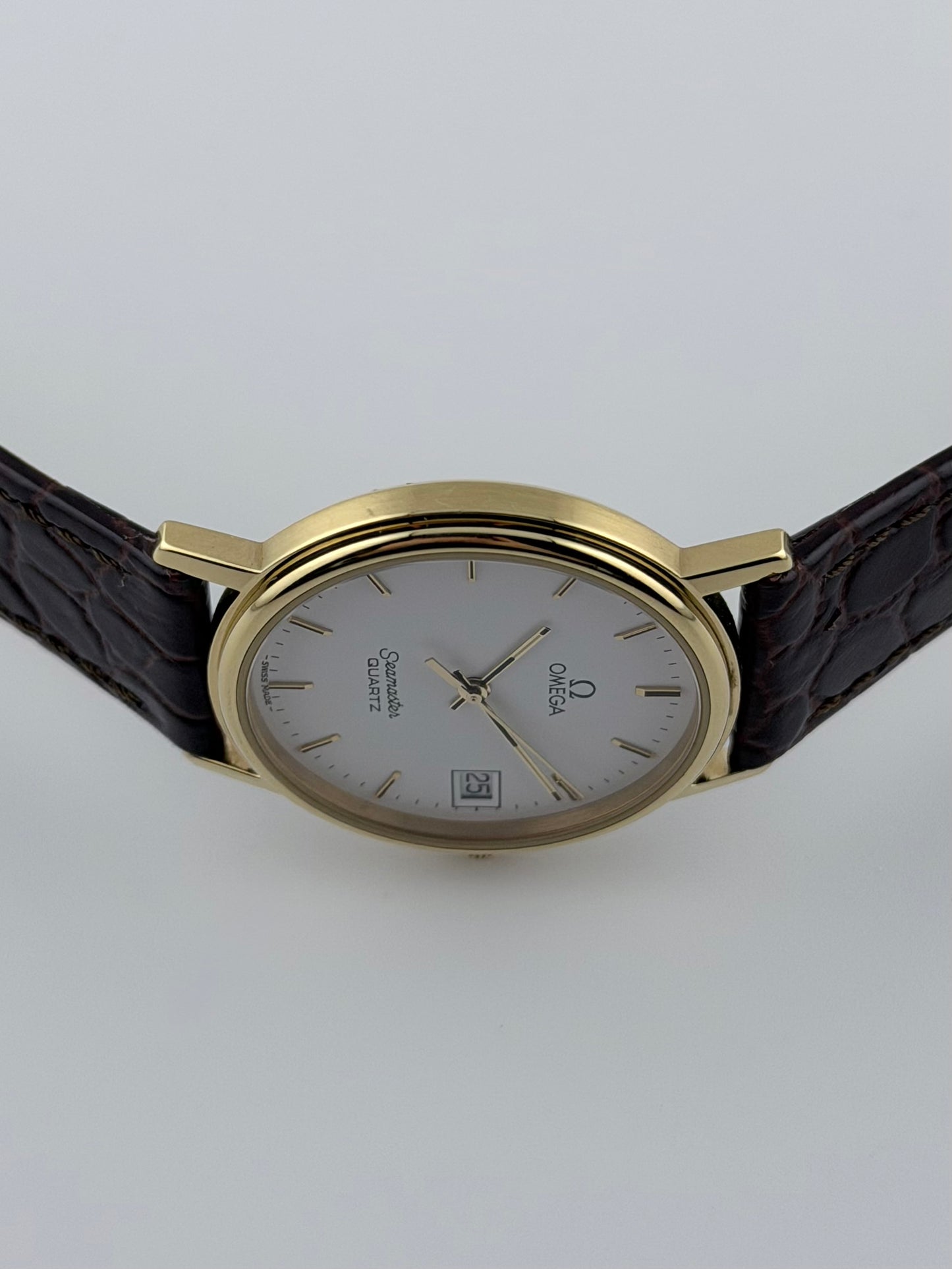 Omega Seamaster Quartz Date - 196.0266