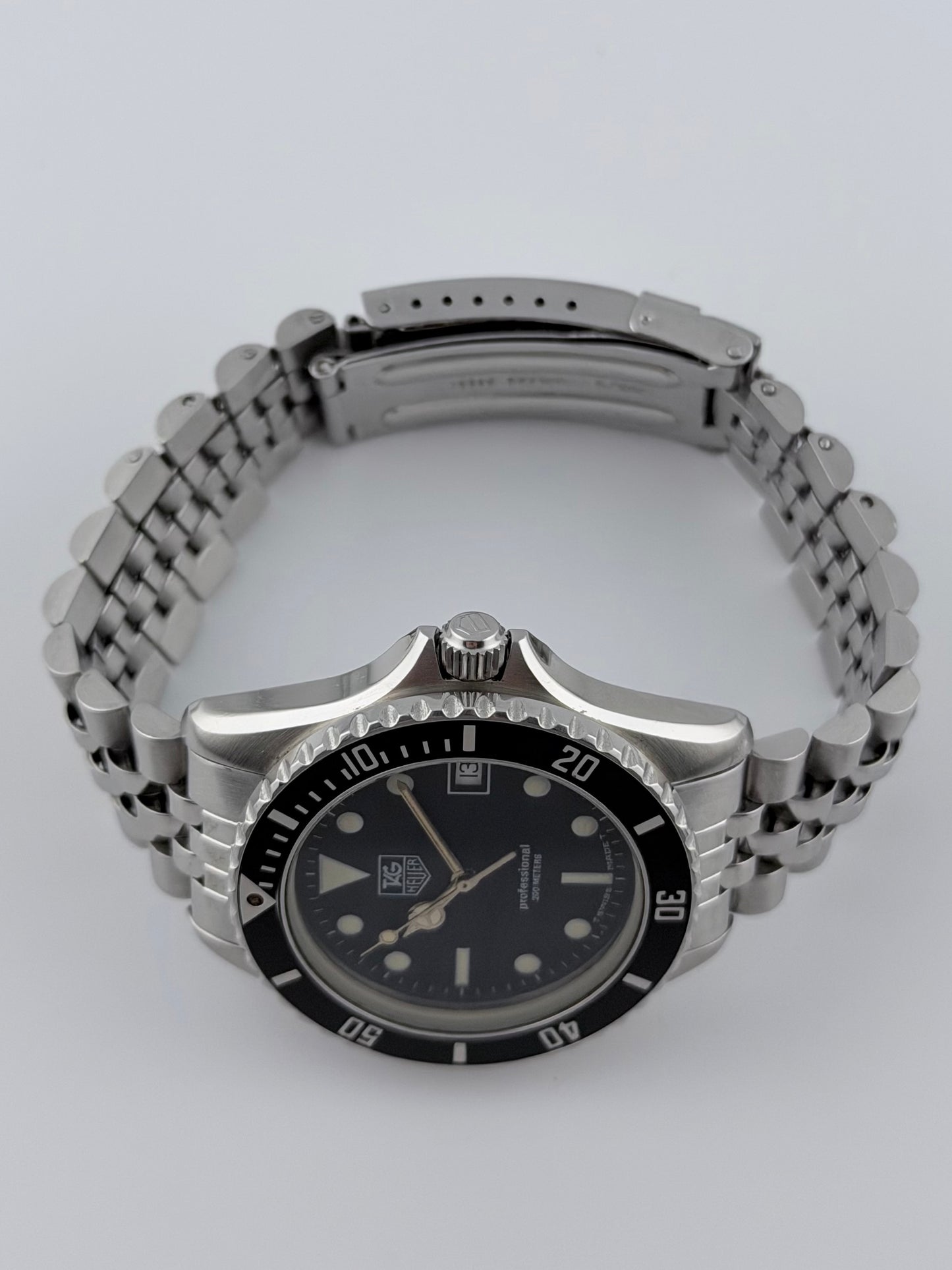 Tag Heuer Professional 1000 Quartz Date 200m 980.013B