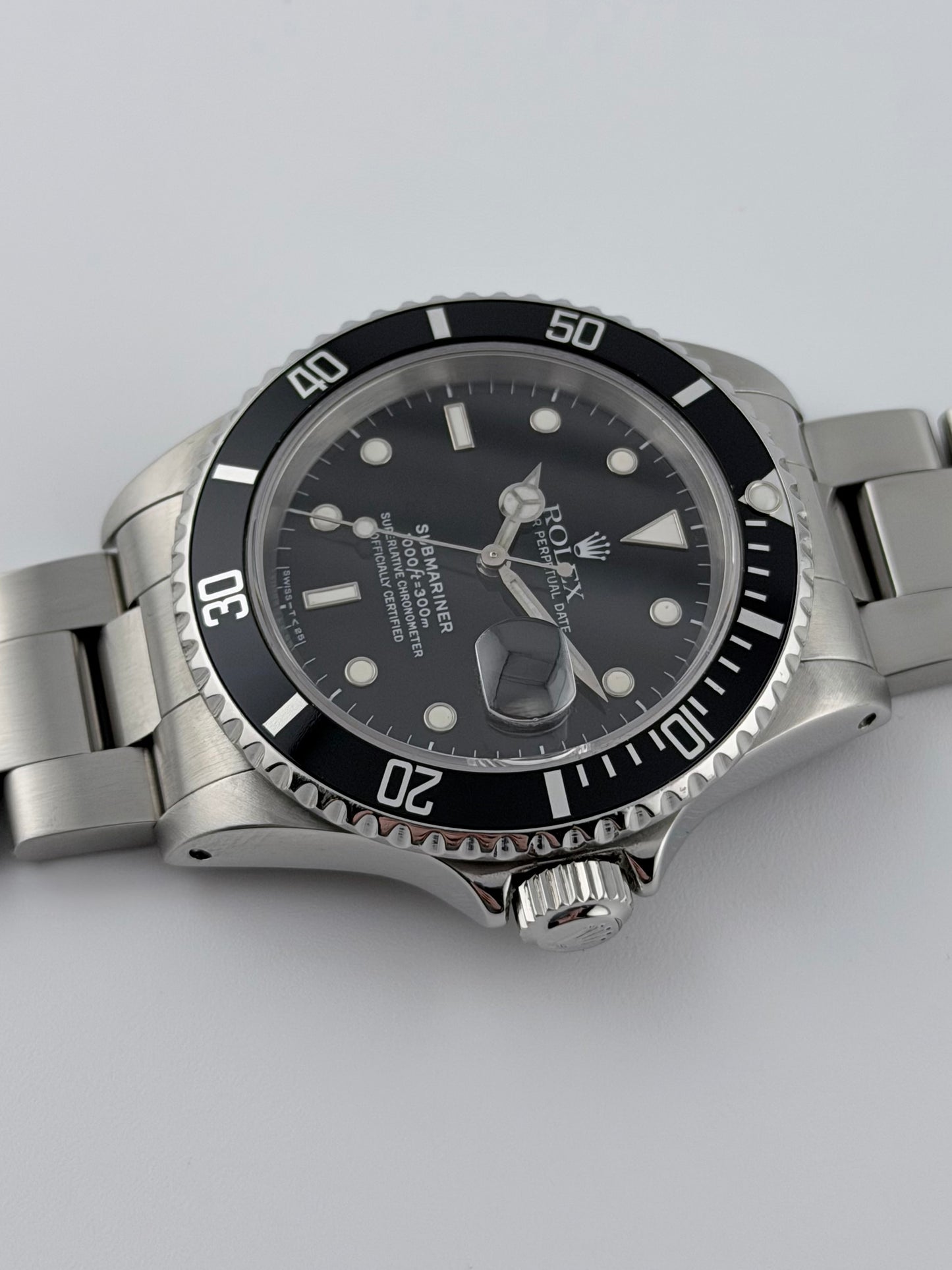 Rolex Oyster Perpetual Submariner Date - 16610 - Original Box