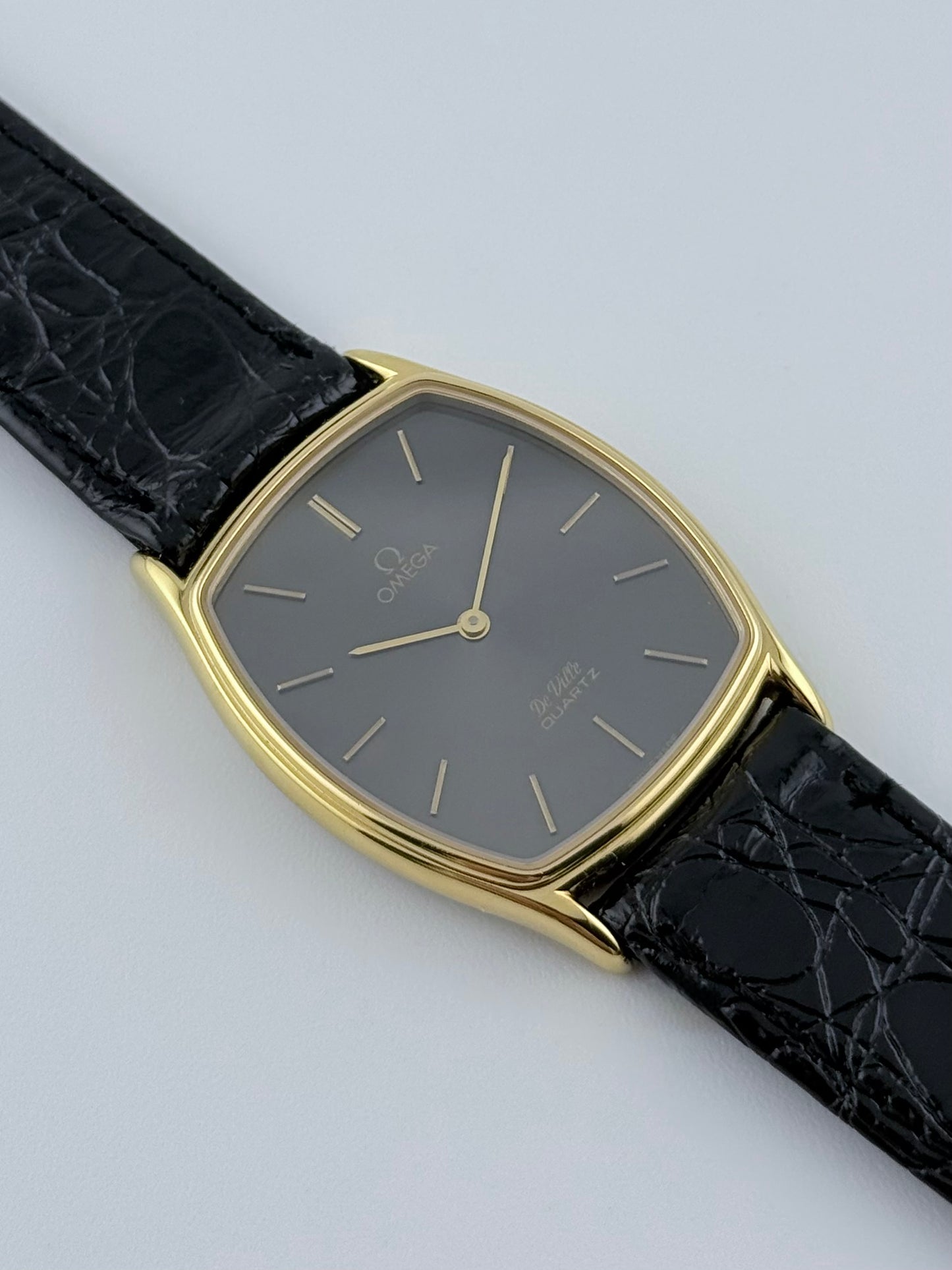 Omega DeVille Tonneau Quartz - 191.0100