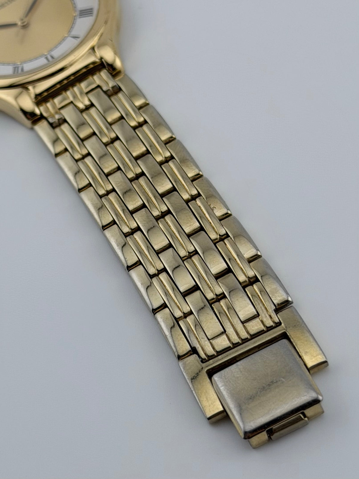 Seiko Quartz V701-1Y70