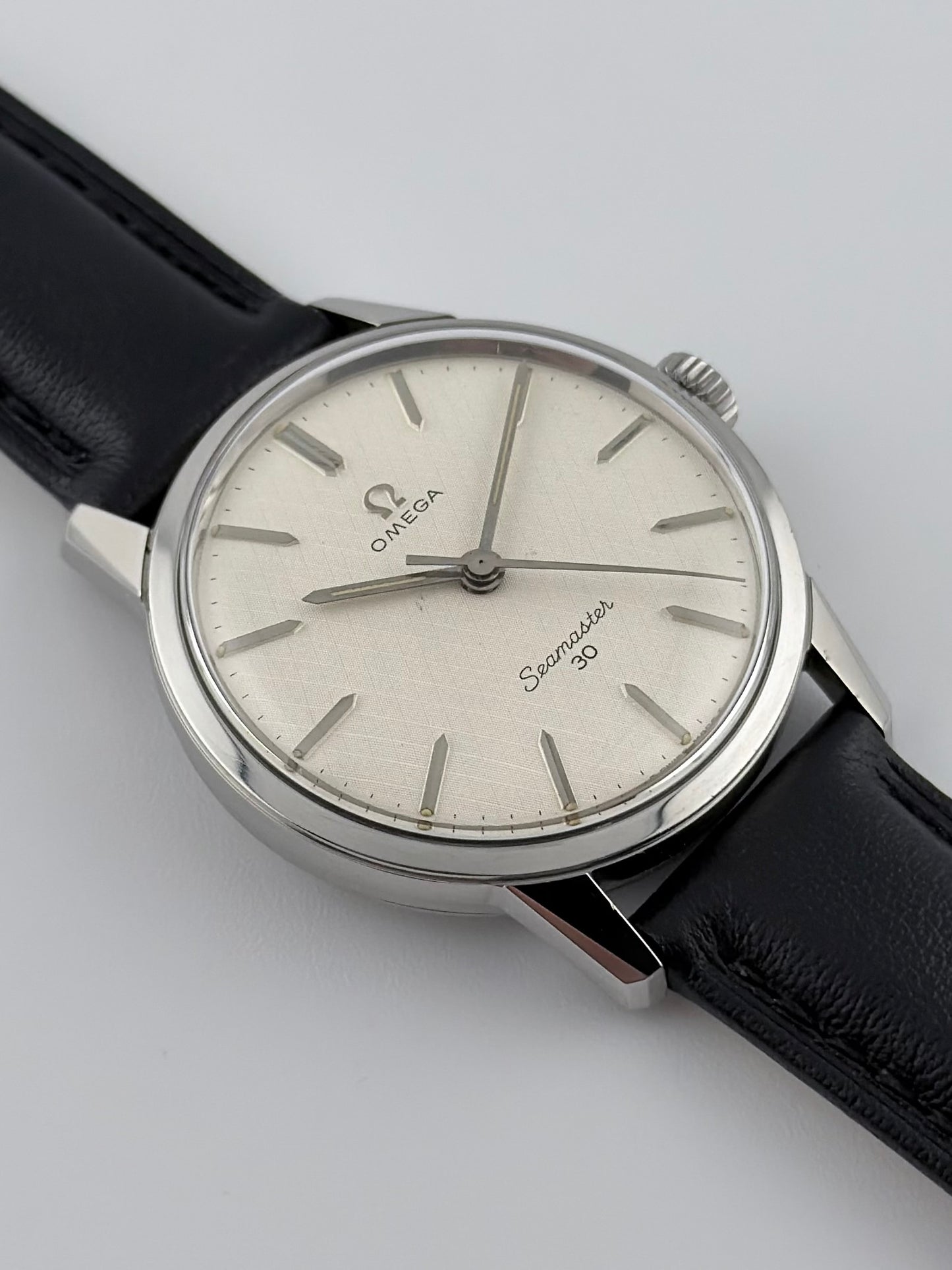 Omega Seamaster 30 Manual Wind 135.007 - Rare linen dial