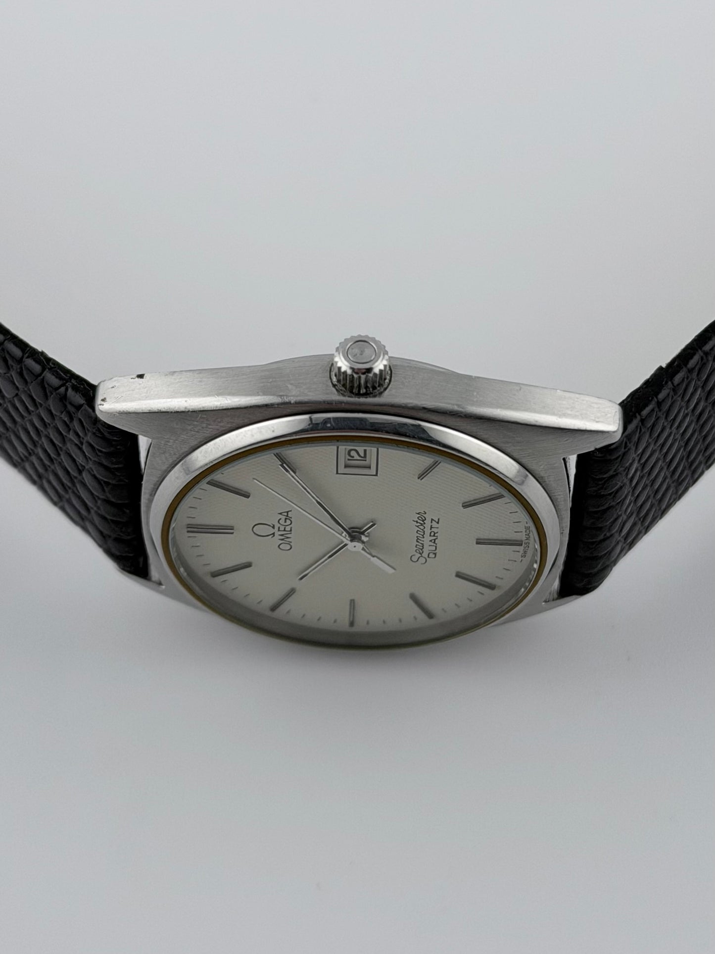 Omega Seamaster Quartz Date 196.0186 - Waffle Dial