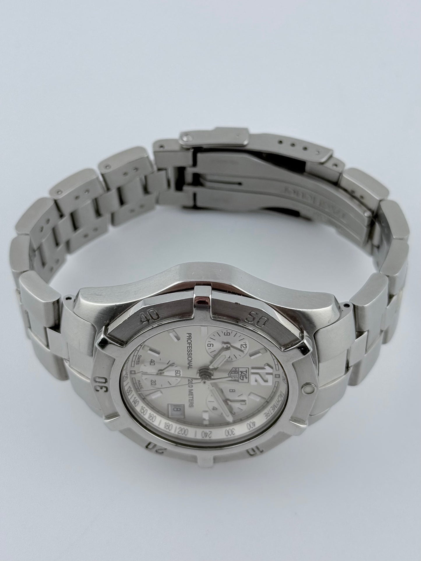 Tag Heuer Professional 200m Chronograph - CN1111