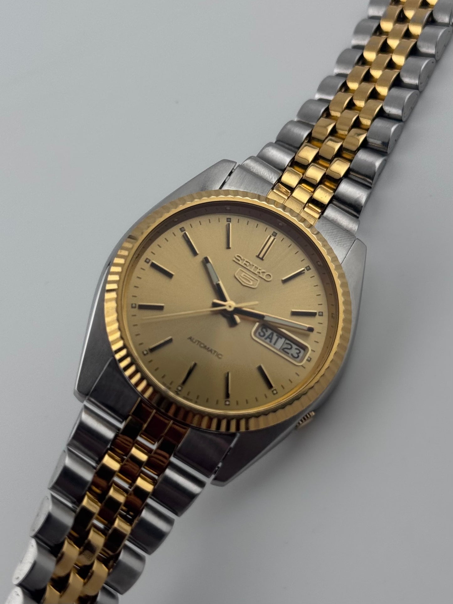 Seiko 5 Automatic Day Date just  - 7009-3110