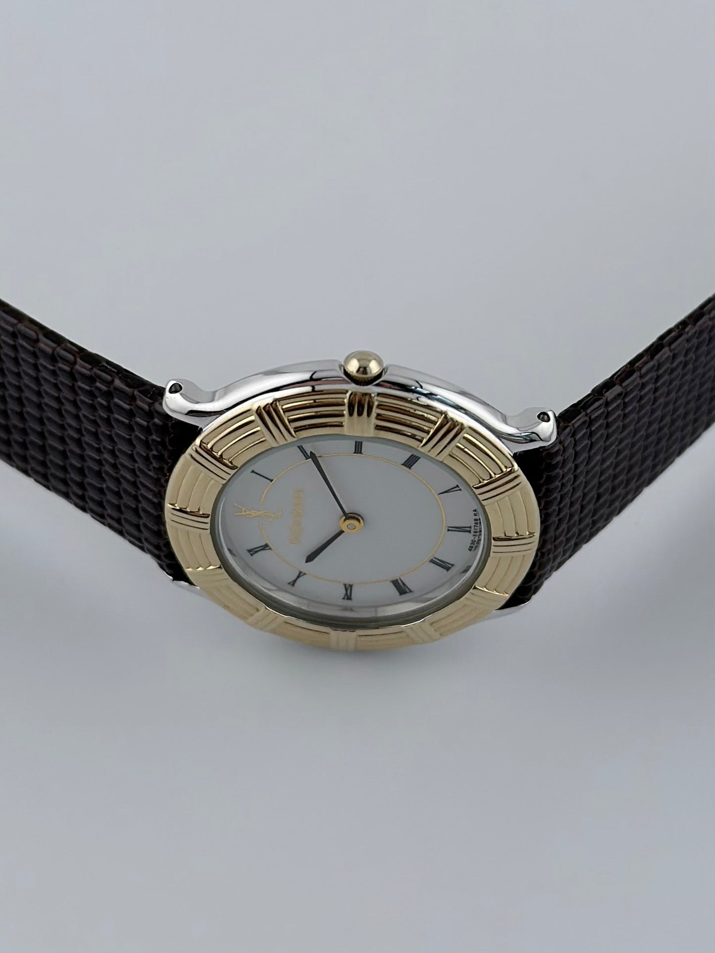 Yves Saint Laurent Quartz -JDM - Box & Papers - Near-New - Unisex/Ladies