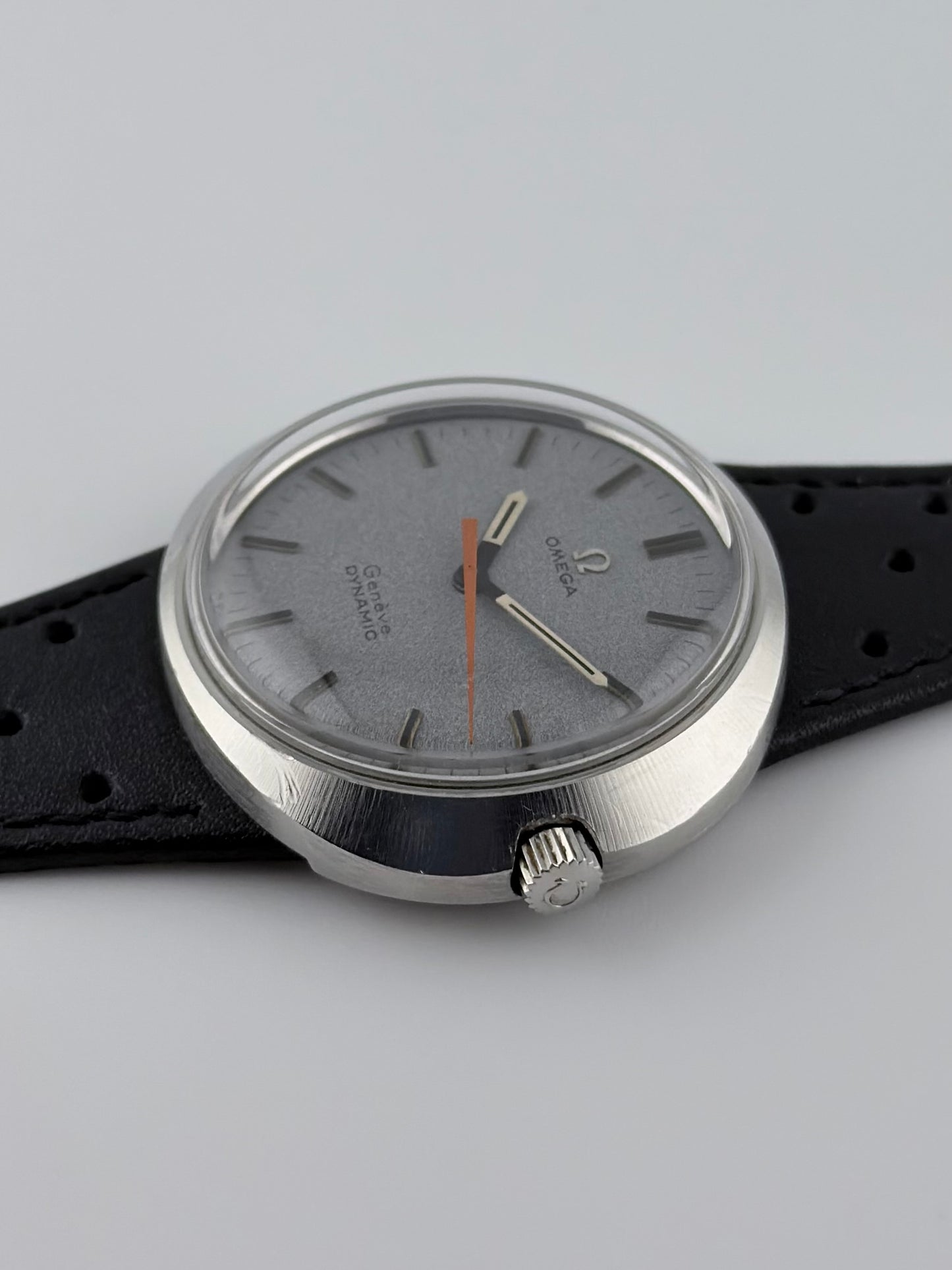 Omega Geneve Dynamic Manual Wind - 136.033 - Rare Dial