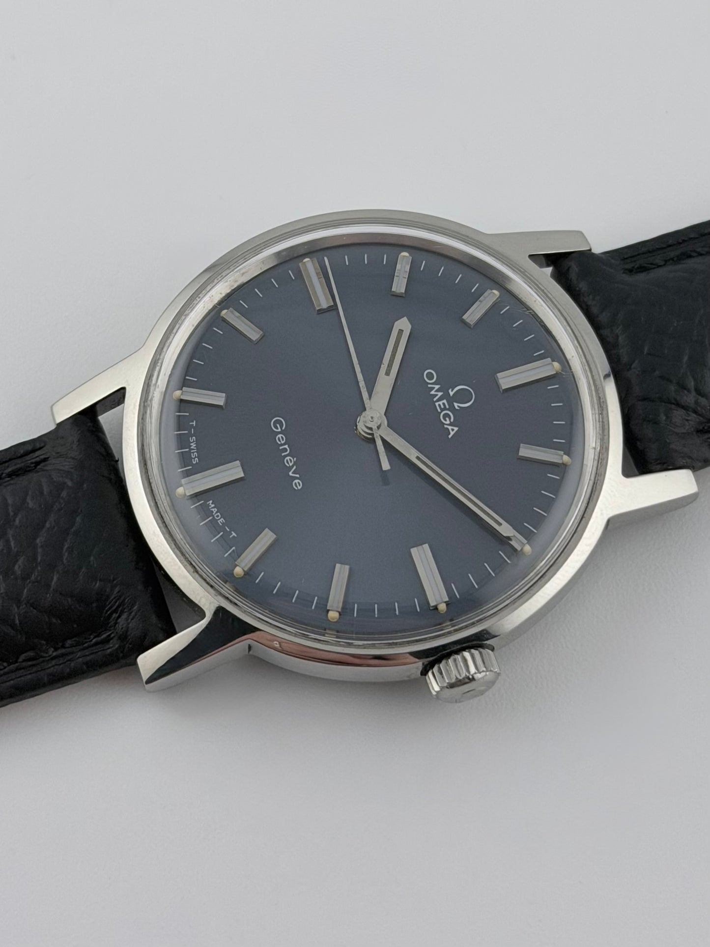 Omega Geneve Manual Wind - 135.070 - Rare Blue Dial