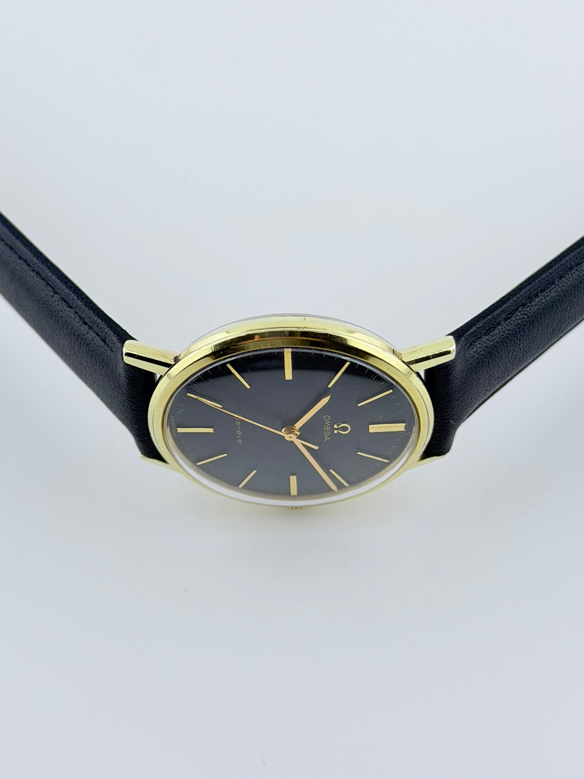 Omega Geneve Manual Wind 131.019SP - Rare Black Dial