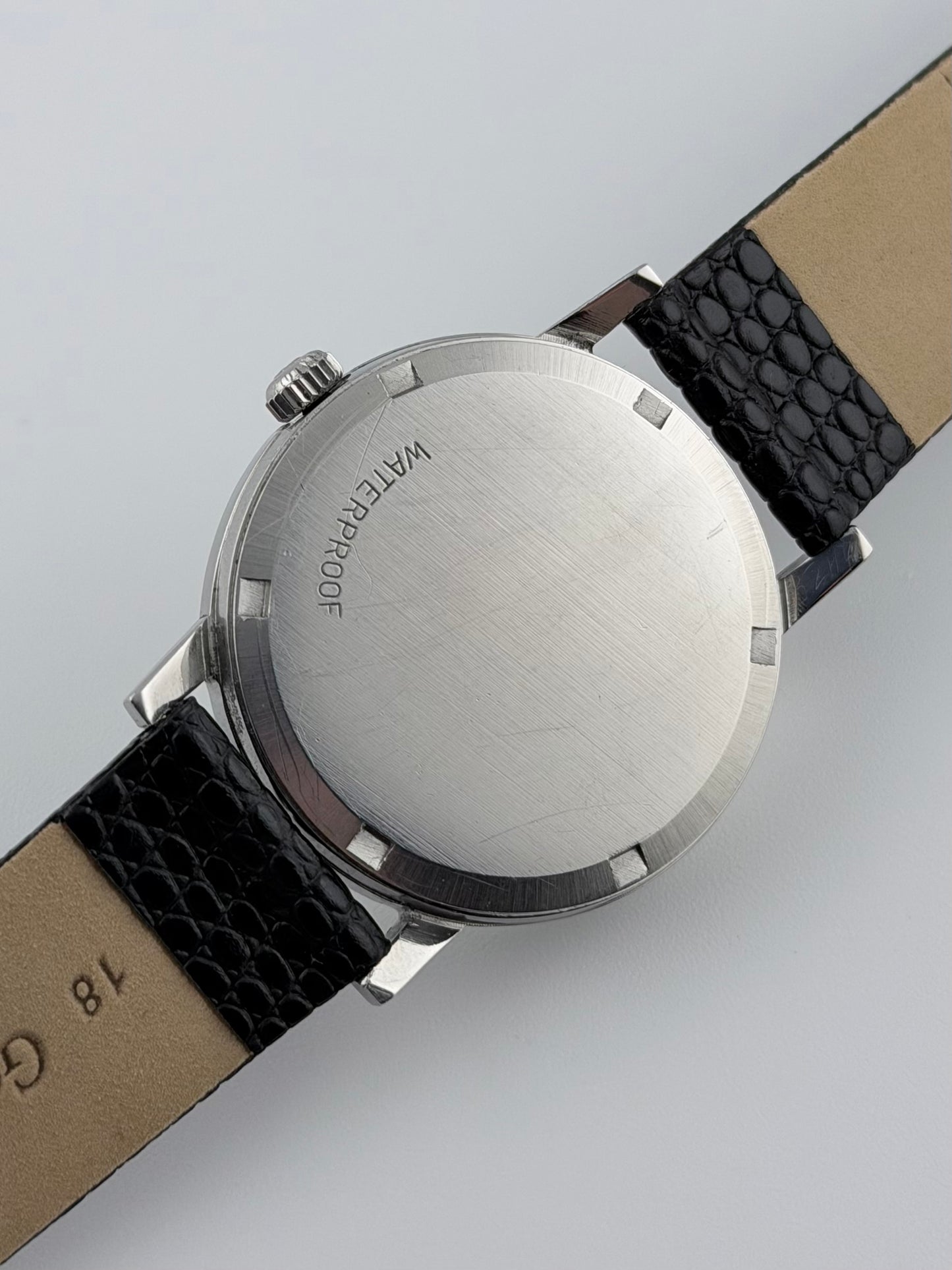 Omega Geneve Manual Wind 135.070 - Shantung Dial
