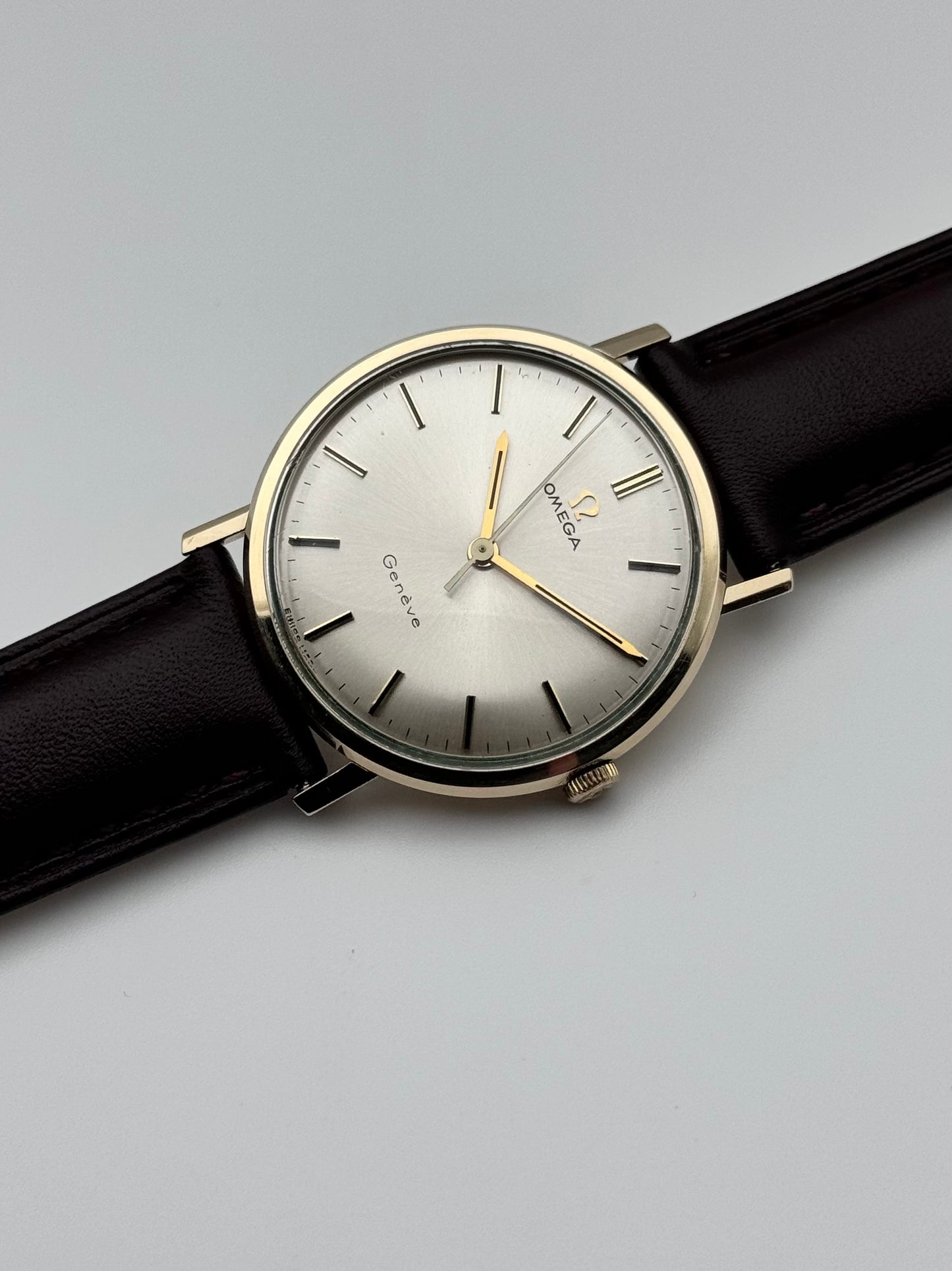 Omega Geneve Manual Wind 9ct Gold 131.25016