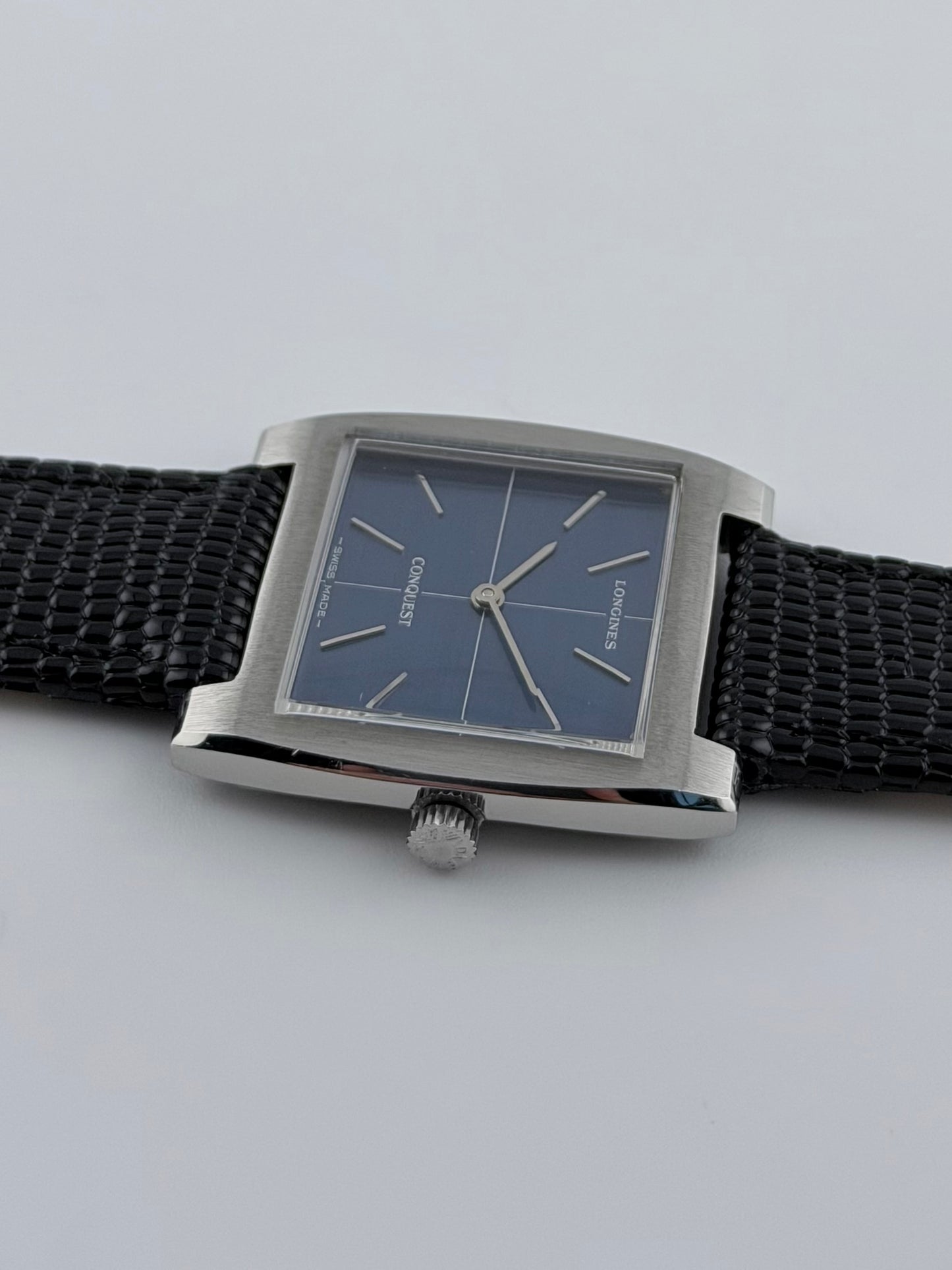 Longines Conquest Manual Wind L.847.3 - Blue Crosshair Dial
