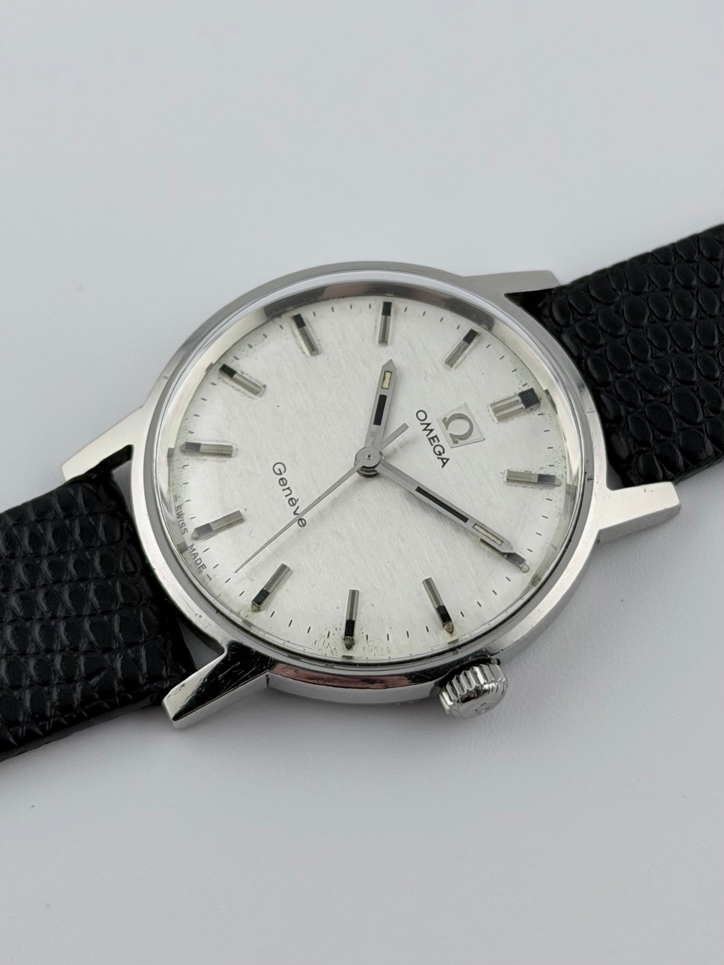 Omega Geneve Manual Wind 135.070 - Shantung Dial
